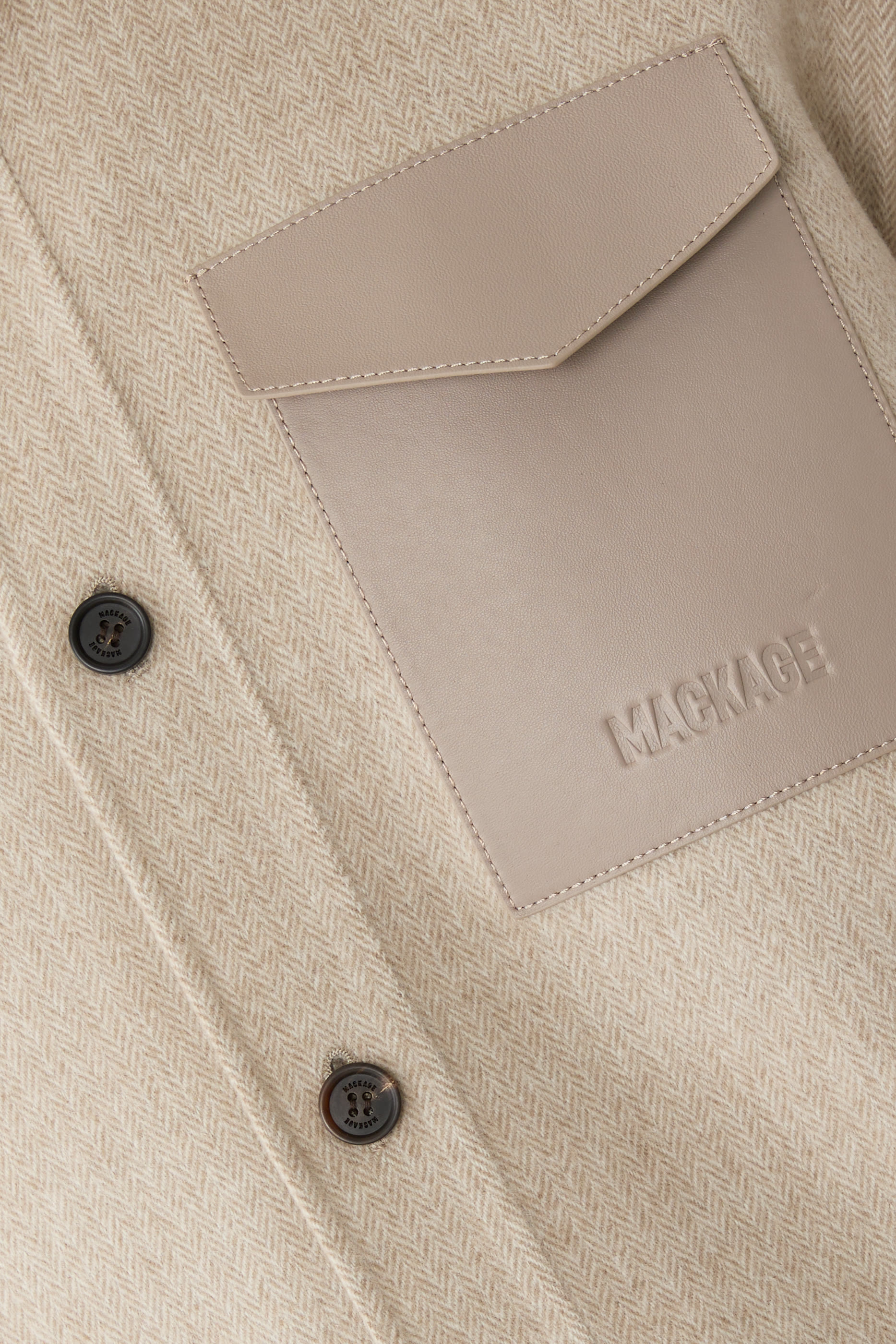 قميص ايمانويل-اتش بي بنمط جاكيت صوف بوجهين