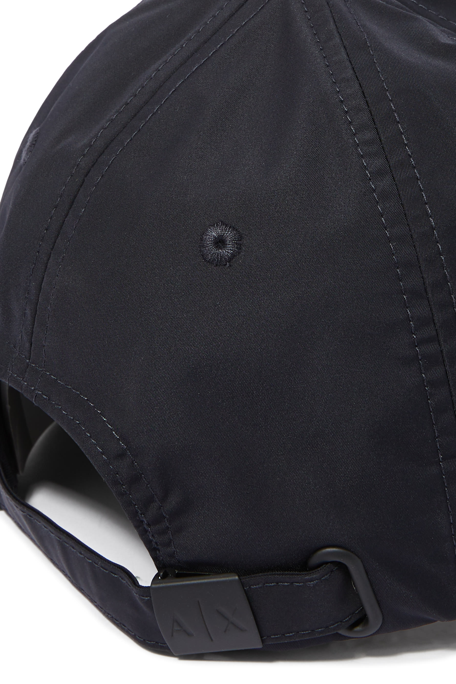 كاب بايسبول بشعار الماركة