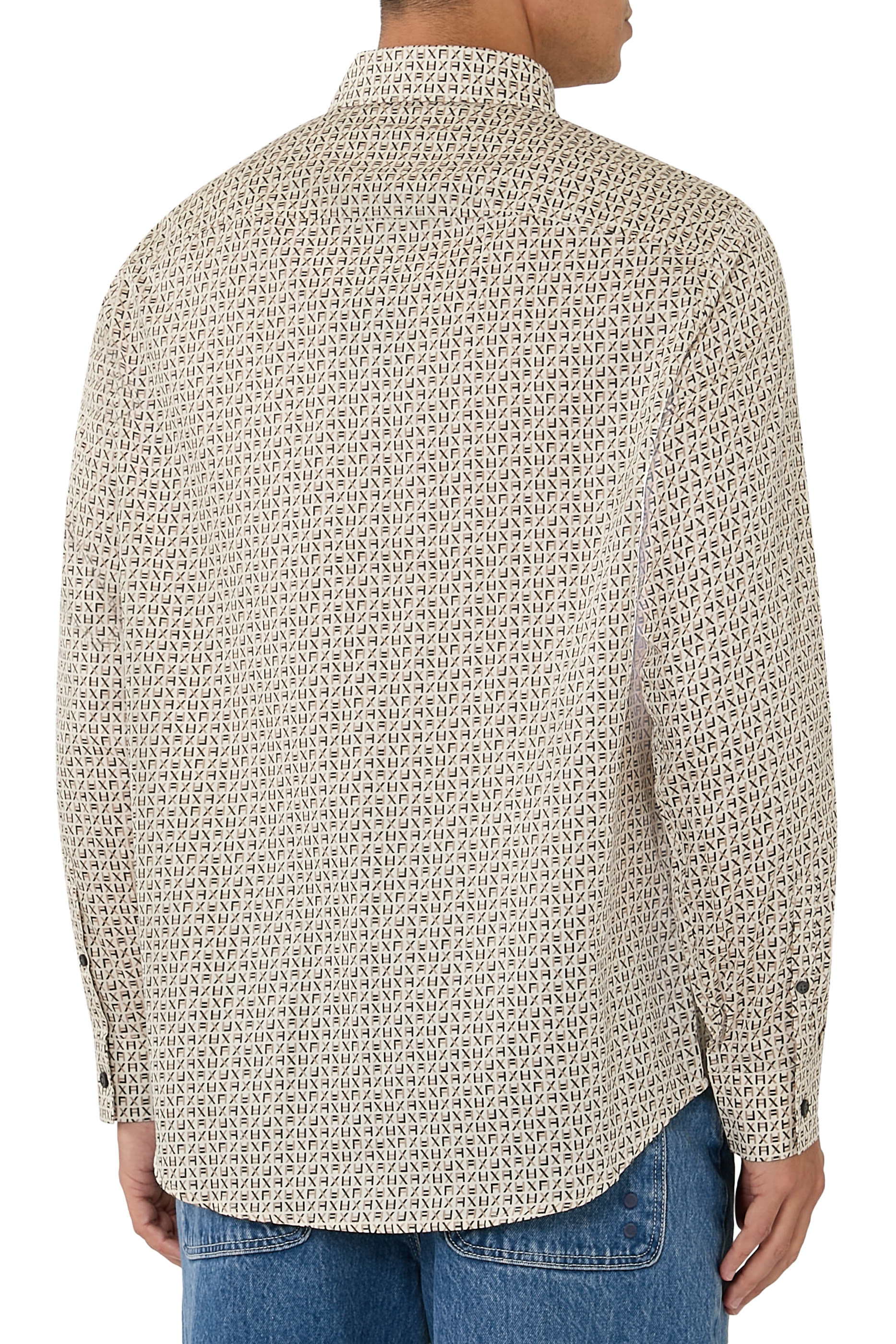 قميص مزين بشعار الماركة