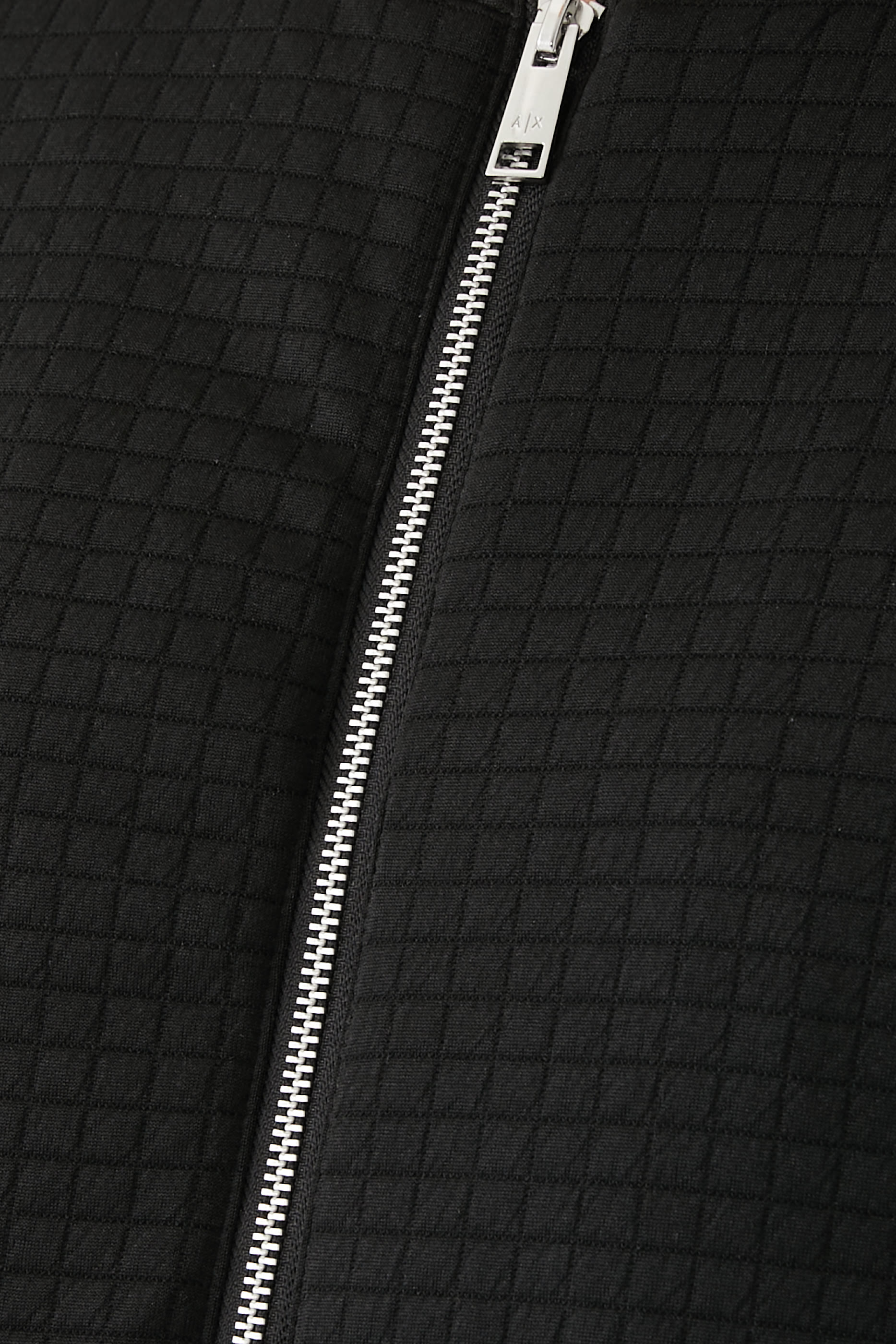 جاكيت ديجيتل ديزرت بملمس بارز