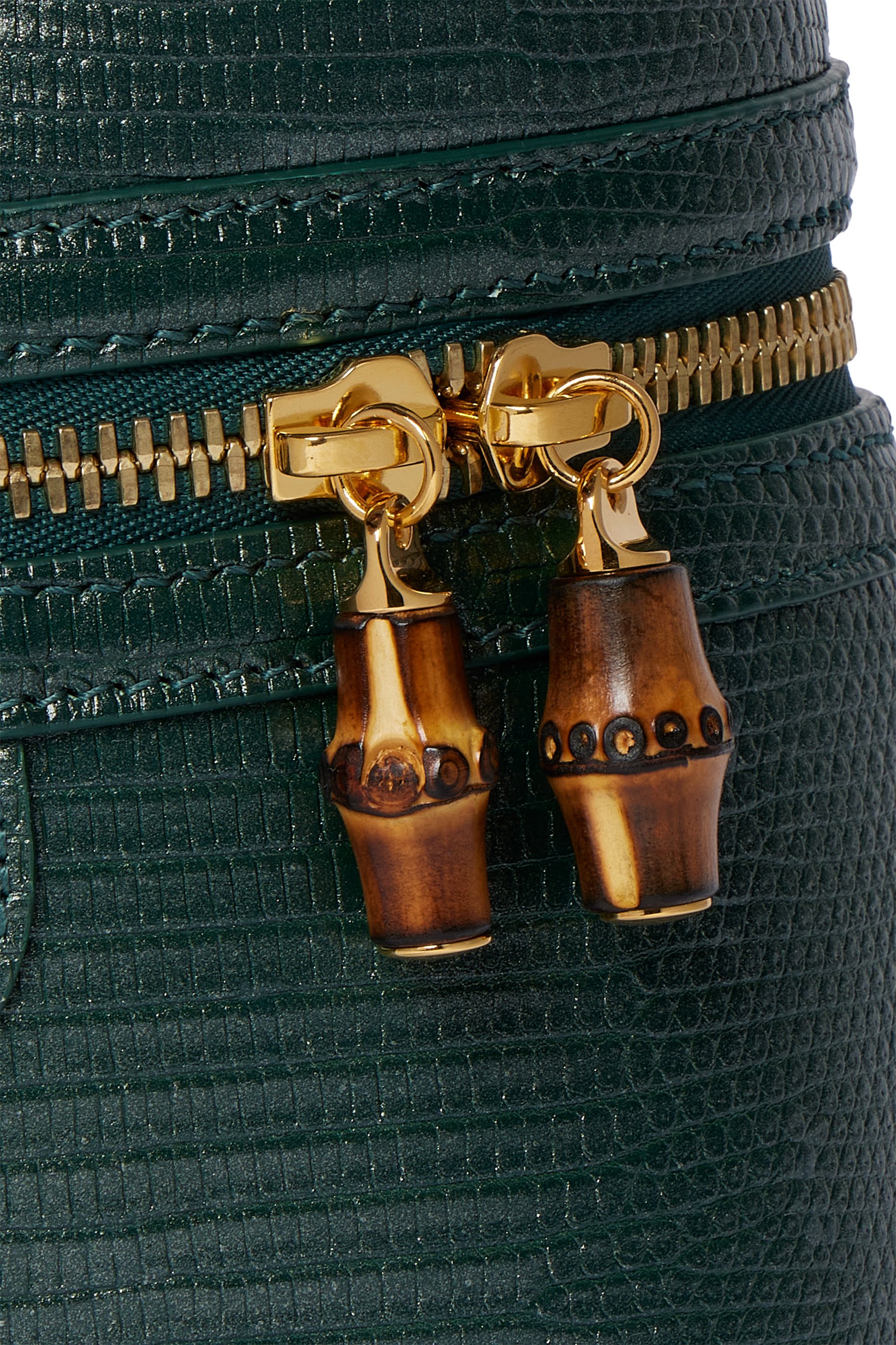 حقيبة مكياج صغيرة بيد بامبو