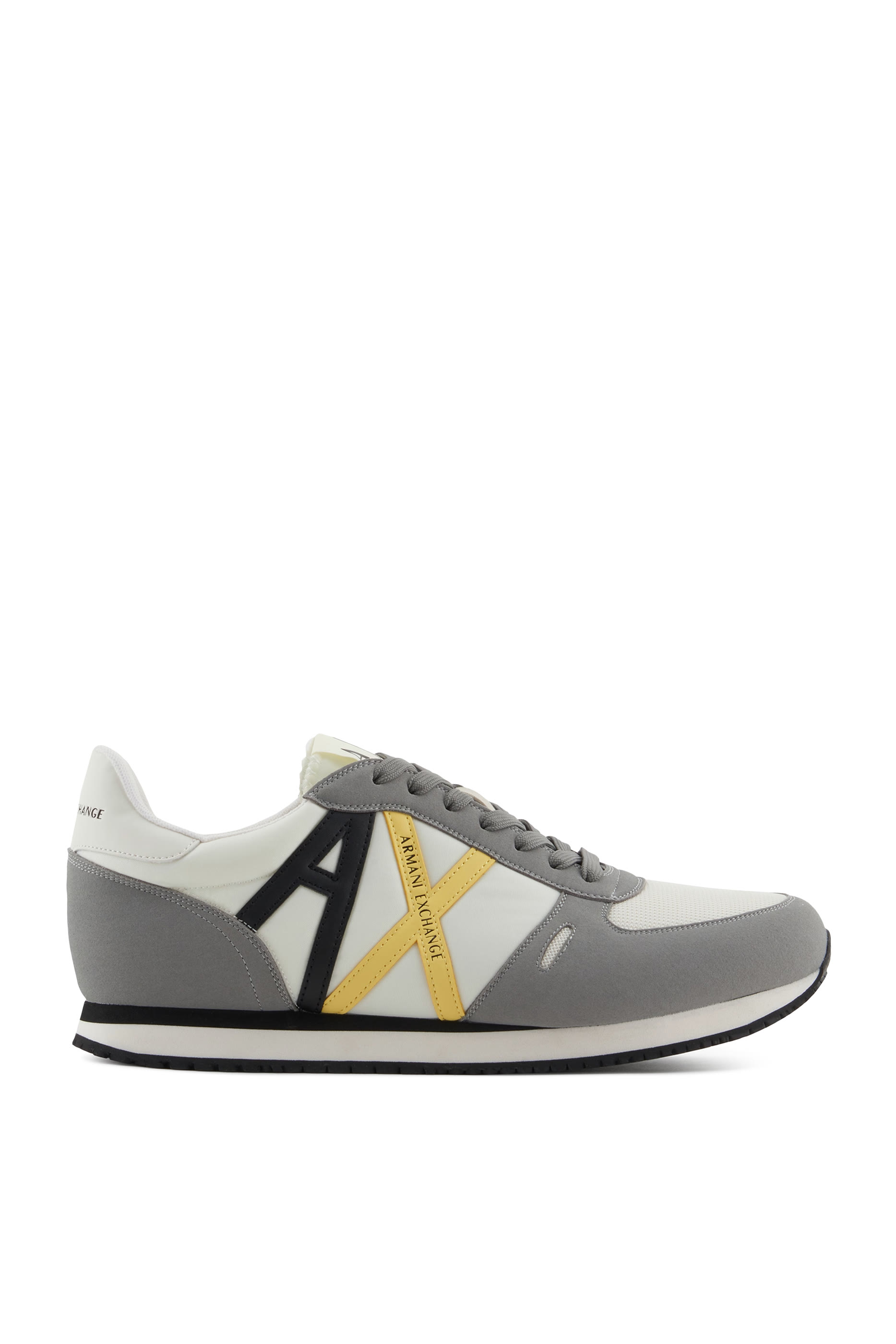 سنيكرز ريو بشعار الماركة