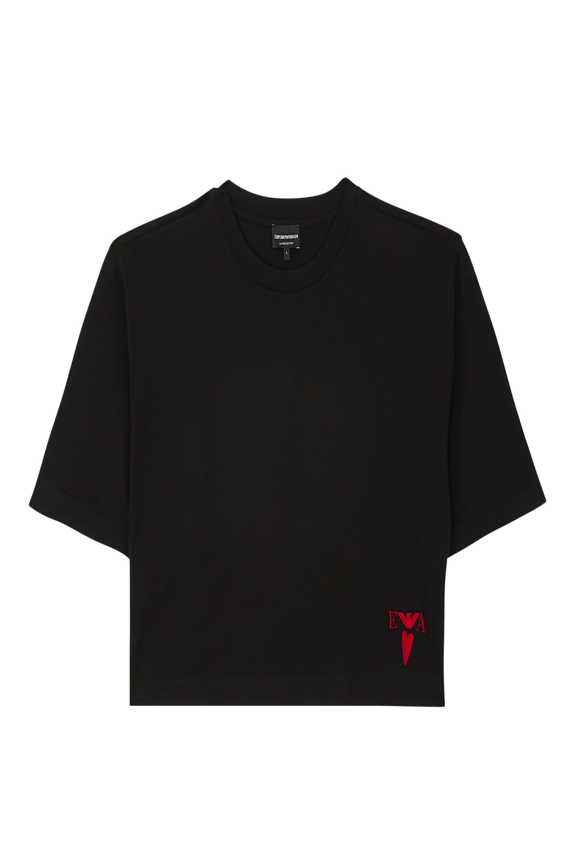 بلوزة قصيرة بتطريز قلب وشعار الماركة عند الحافة بإصدار لعيد العشاق