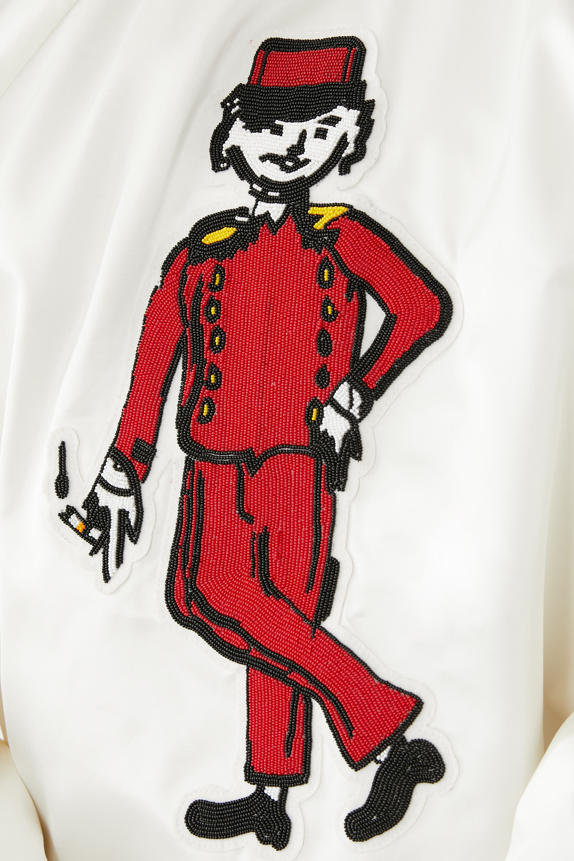 جاكيت سوكاجان بتطريز خادم فندق