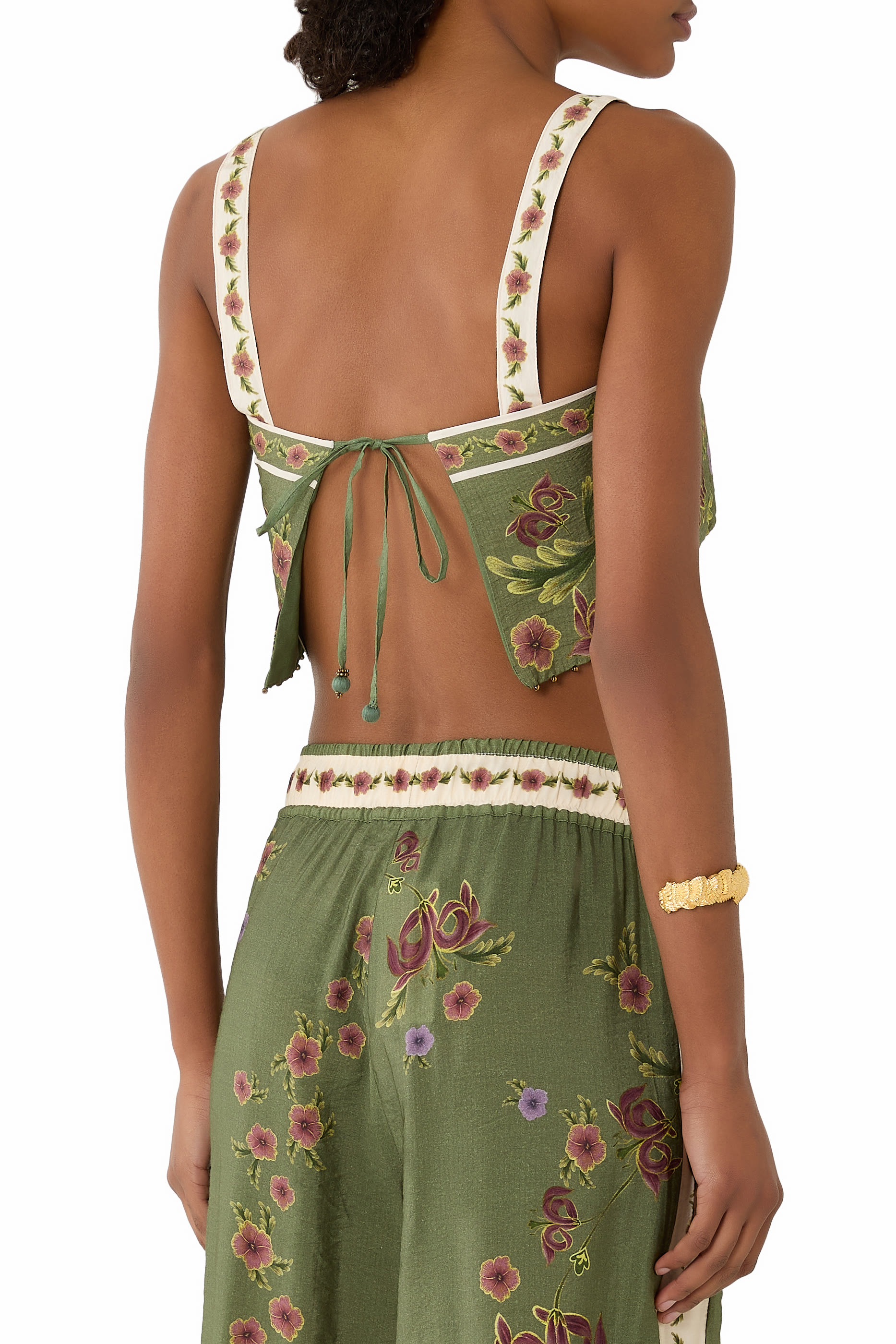 بلوزة سينجا قصيرة