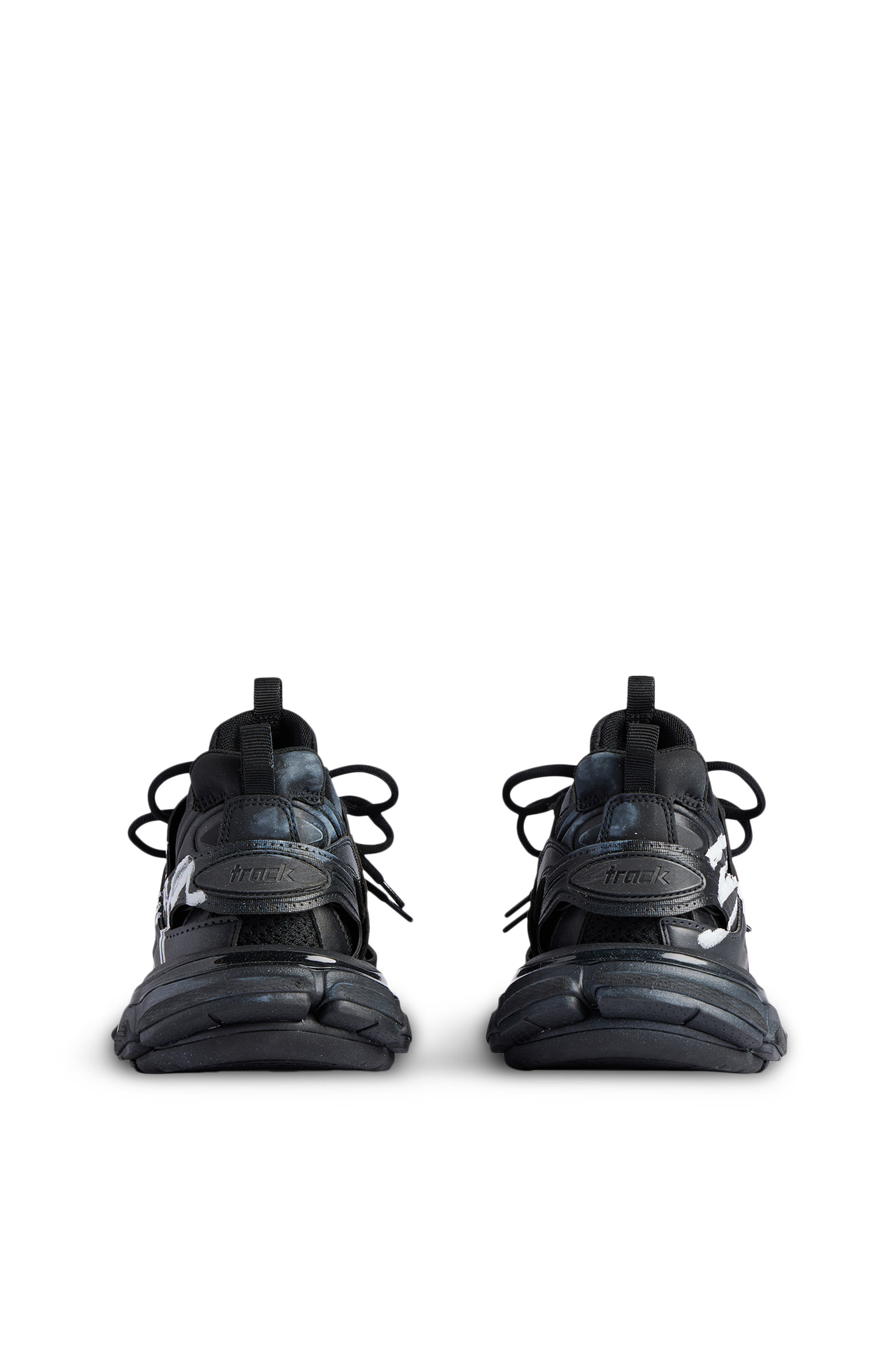 سنيكرز تراك بشعار الماركة