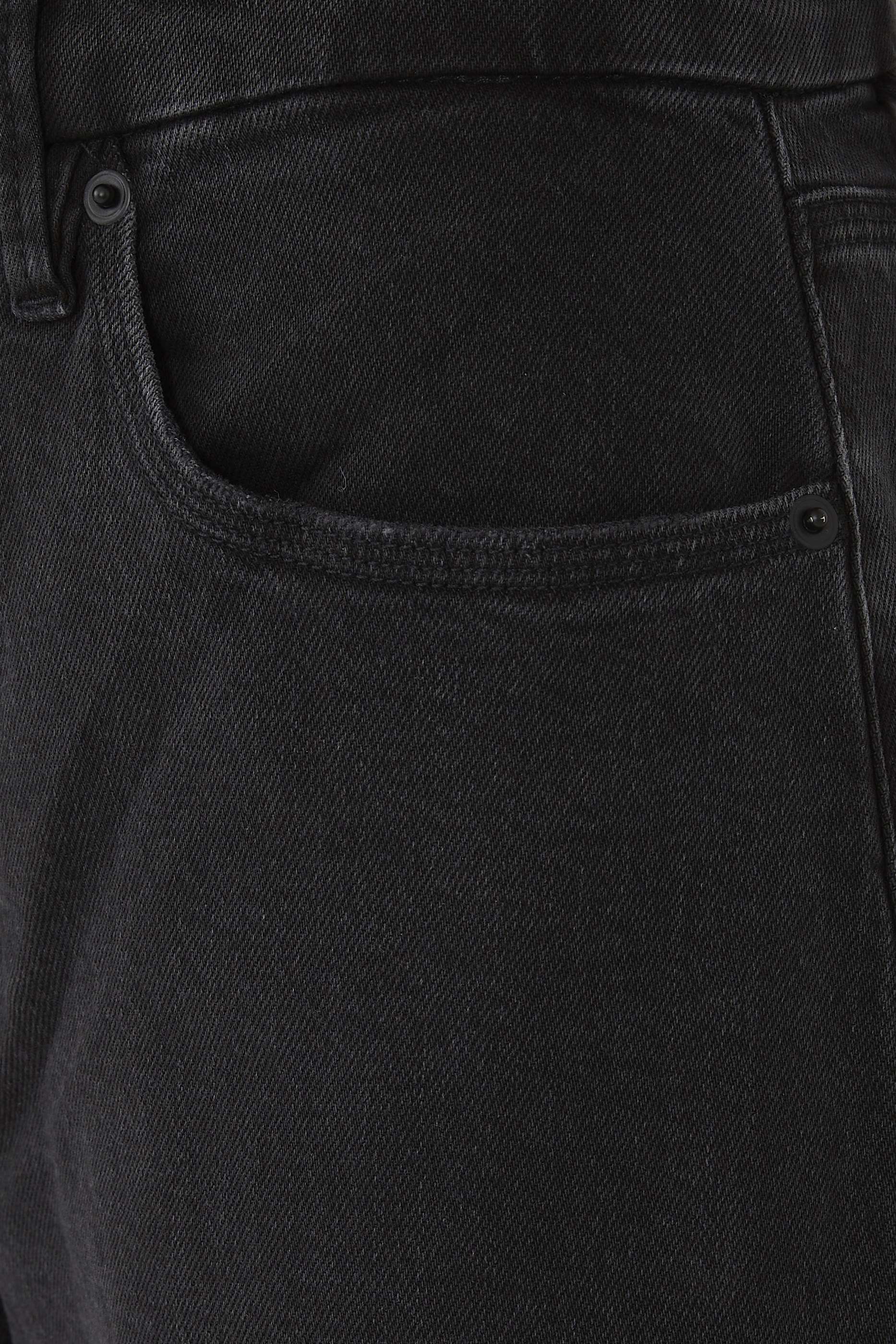 بنطال جينز جود ناينتيز بقصة مريحة