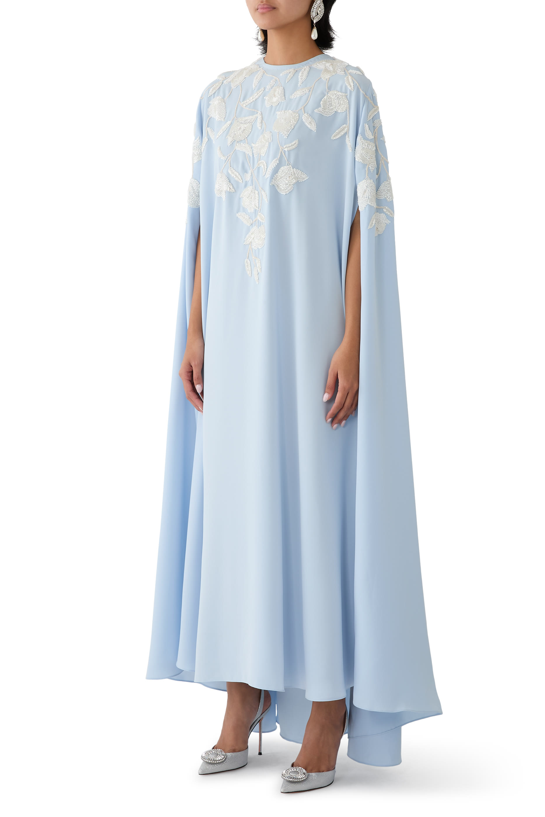 فستان بكاب ونقشة زهور