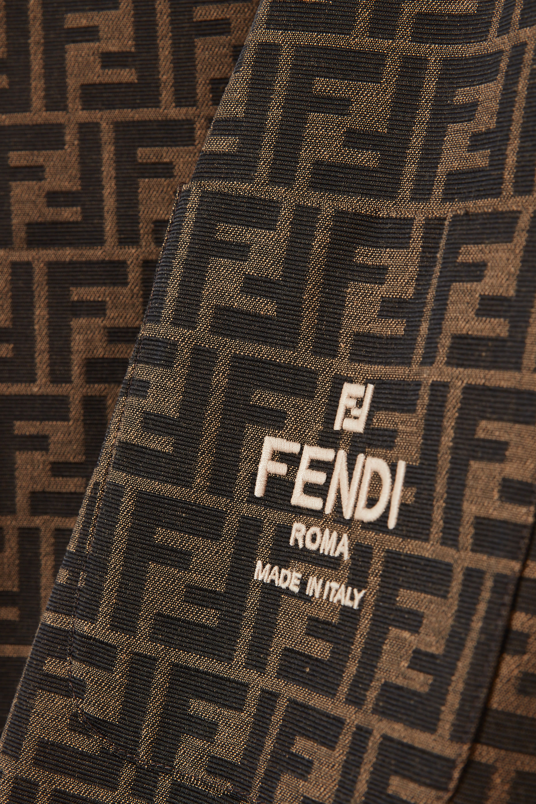 فستان قماش قنب بشعار الماركة للأطفال