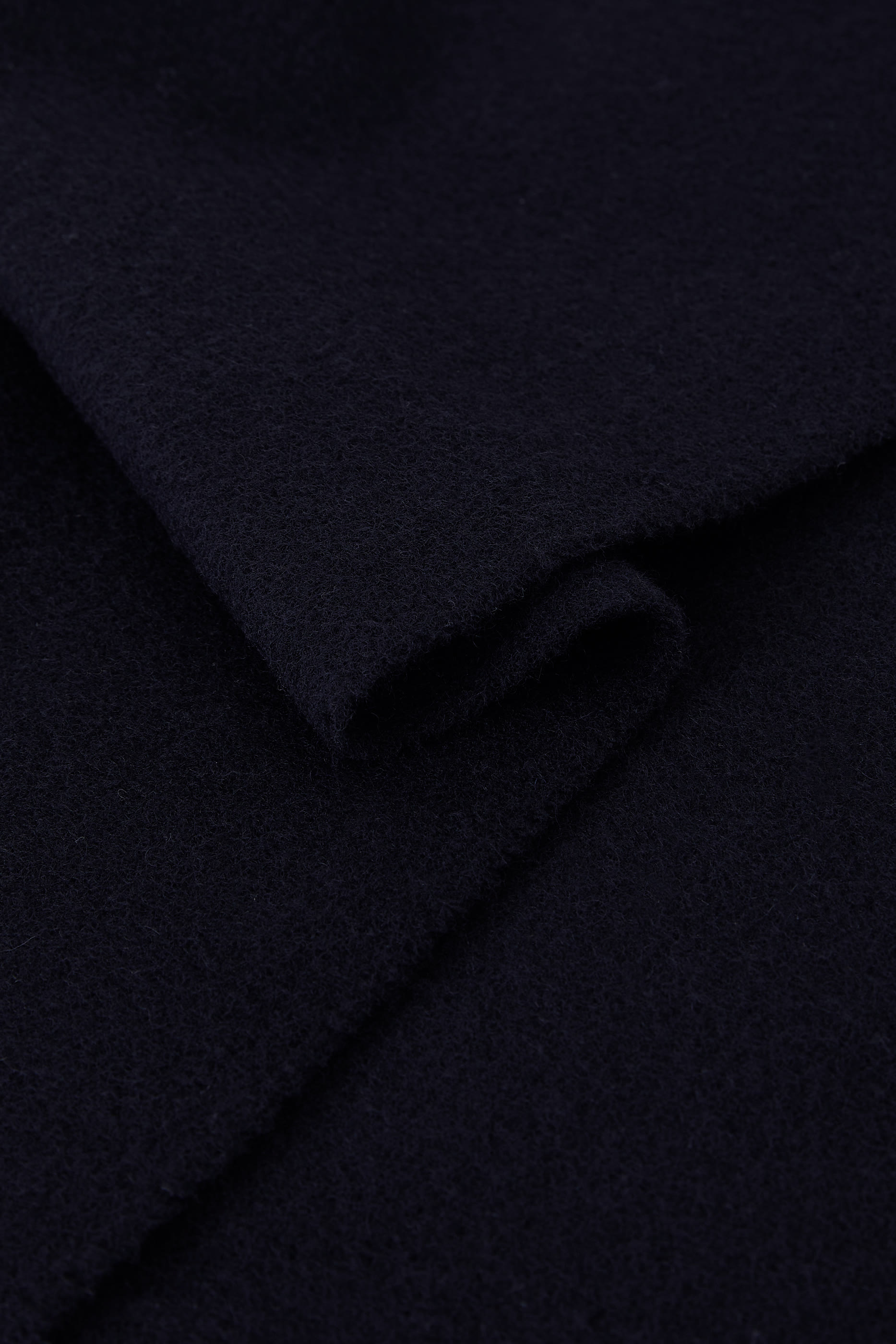 وشاح بوشرّابات صوف