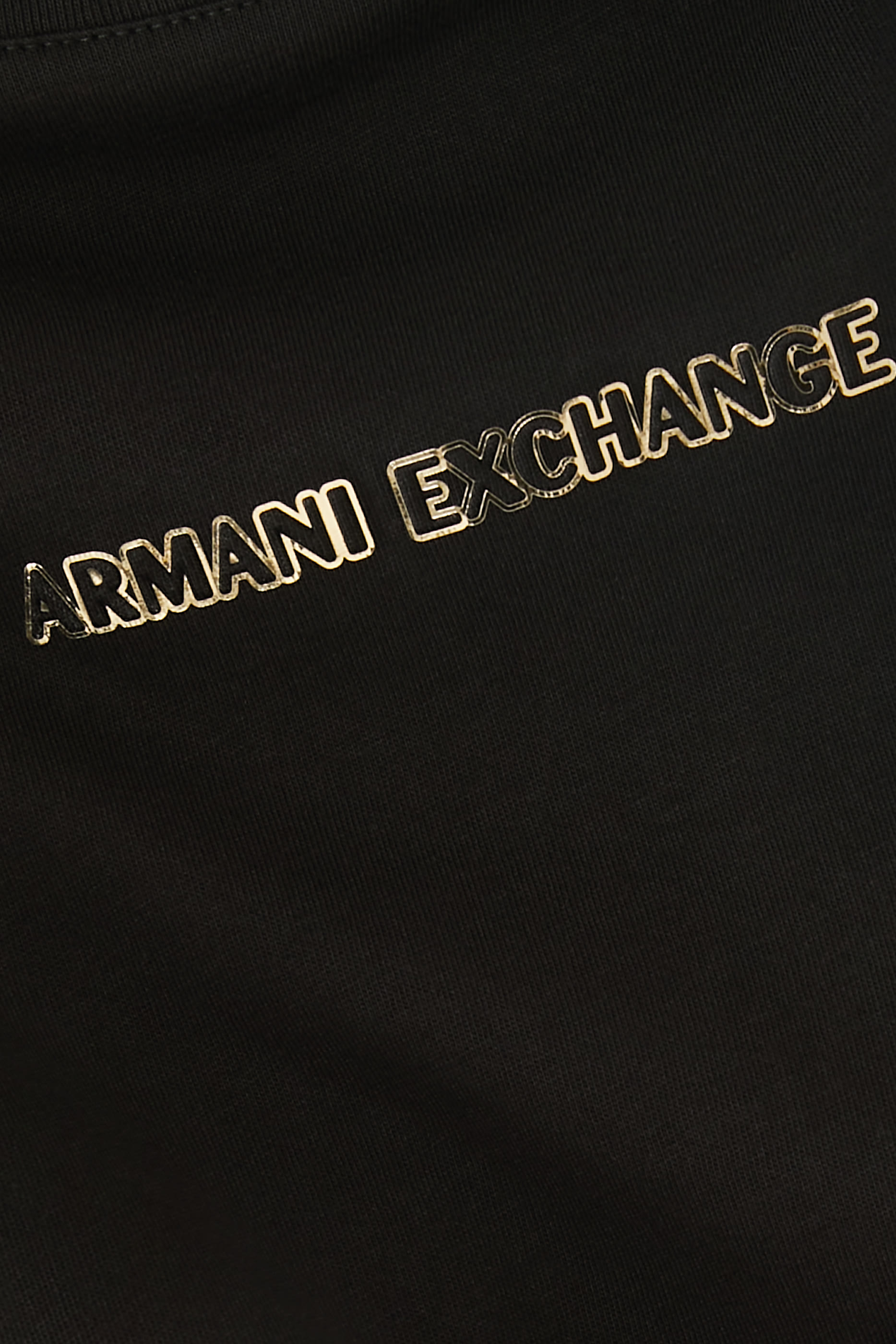 تيشيرت بشعار الماركة