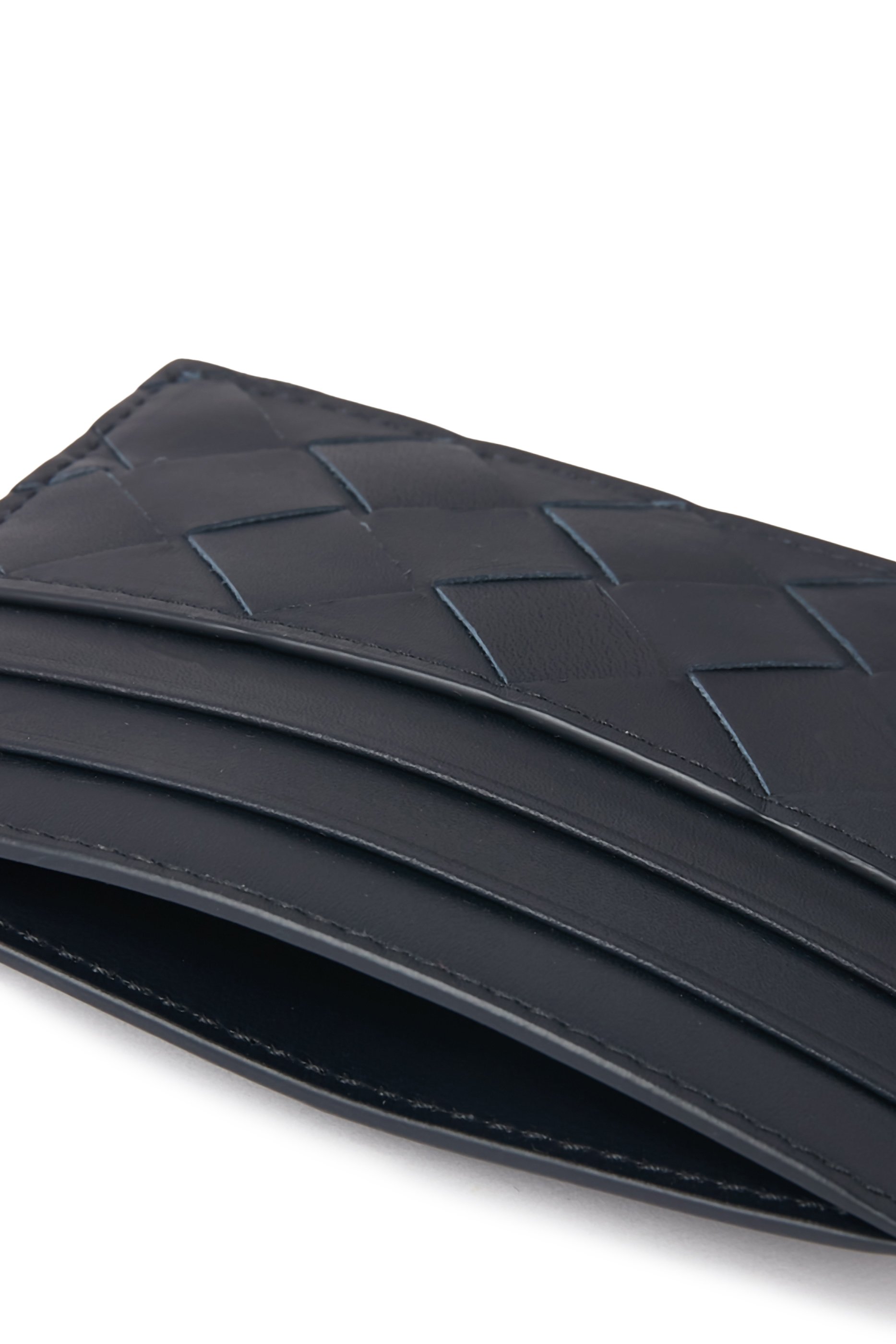 حافظة بطاقات بتصميم مجدول