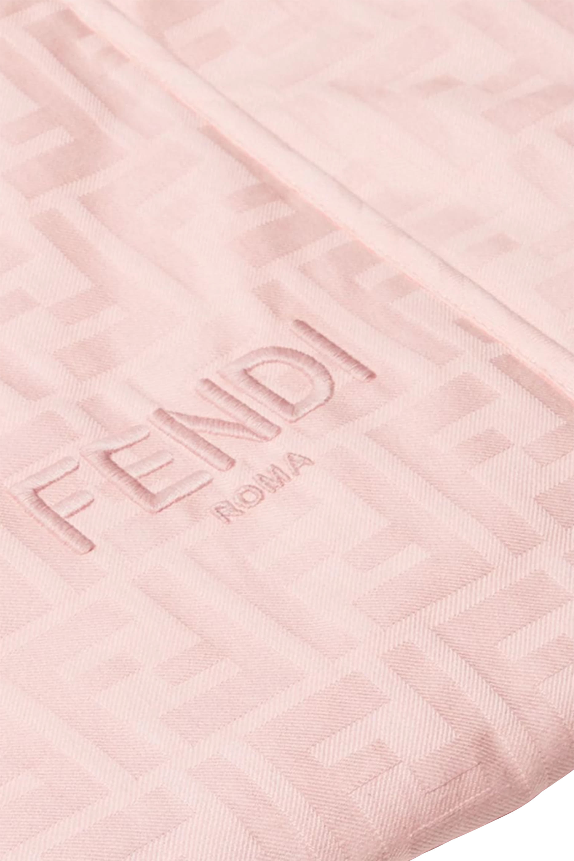 كيس نوم بشعار الماركة للرضع