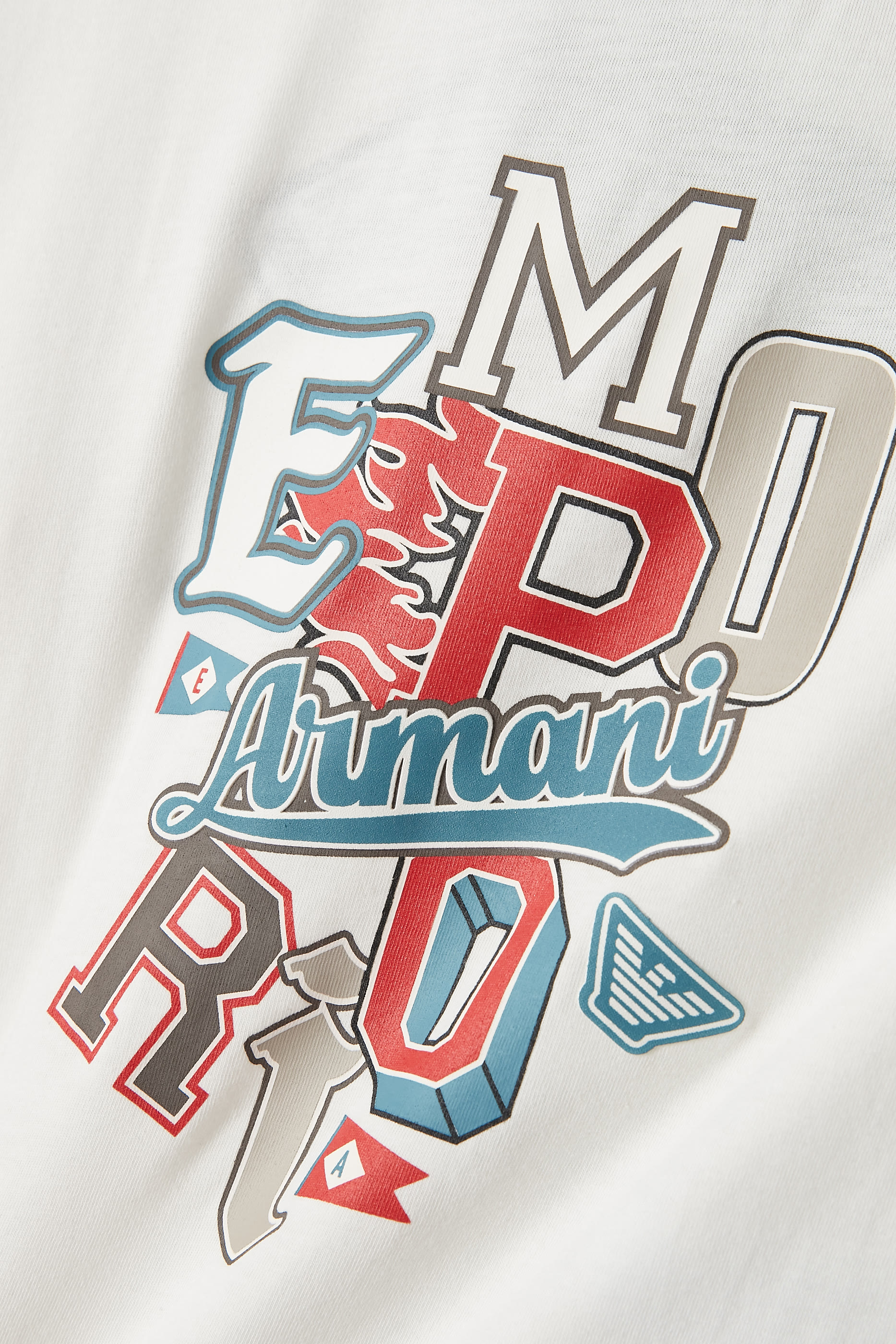 تيشيرت بطبعة شعار الماركة غرافيكية للأطفال