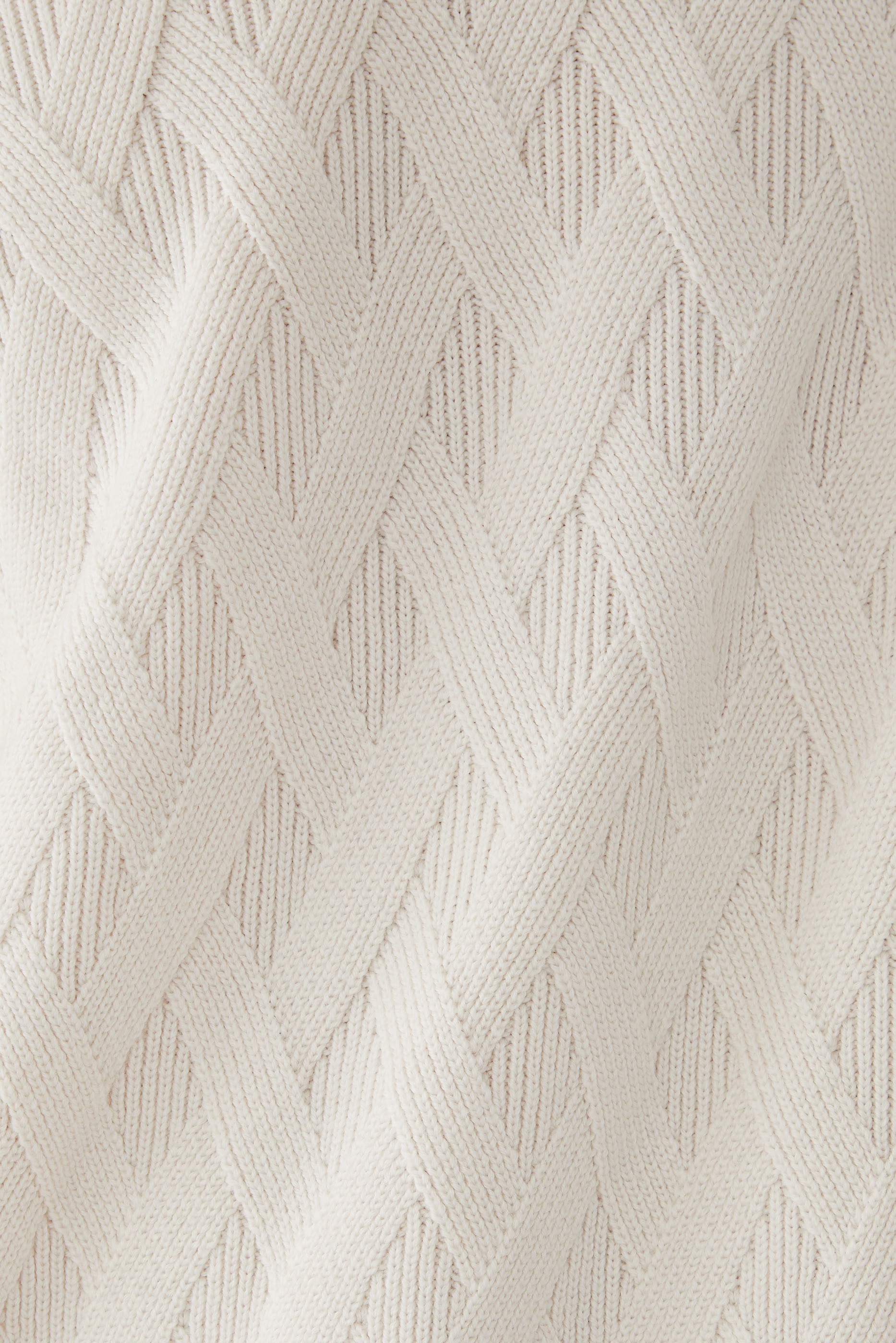 كنزة إتش-ألفريدو