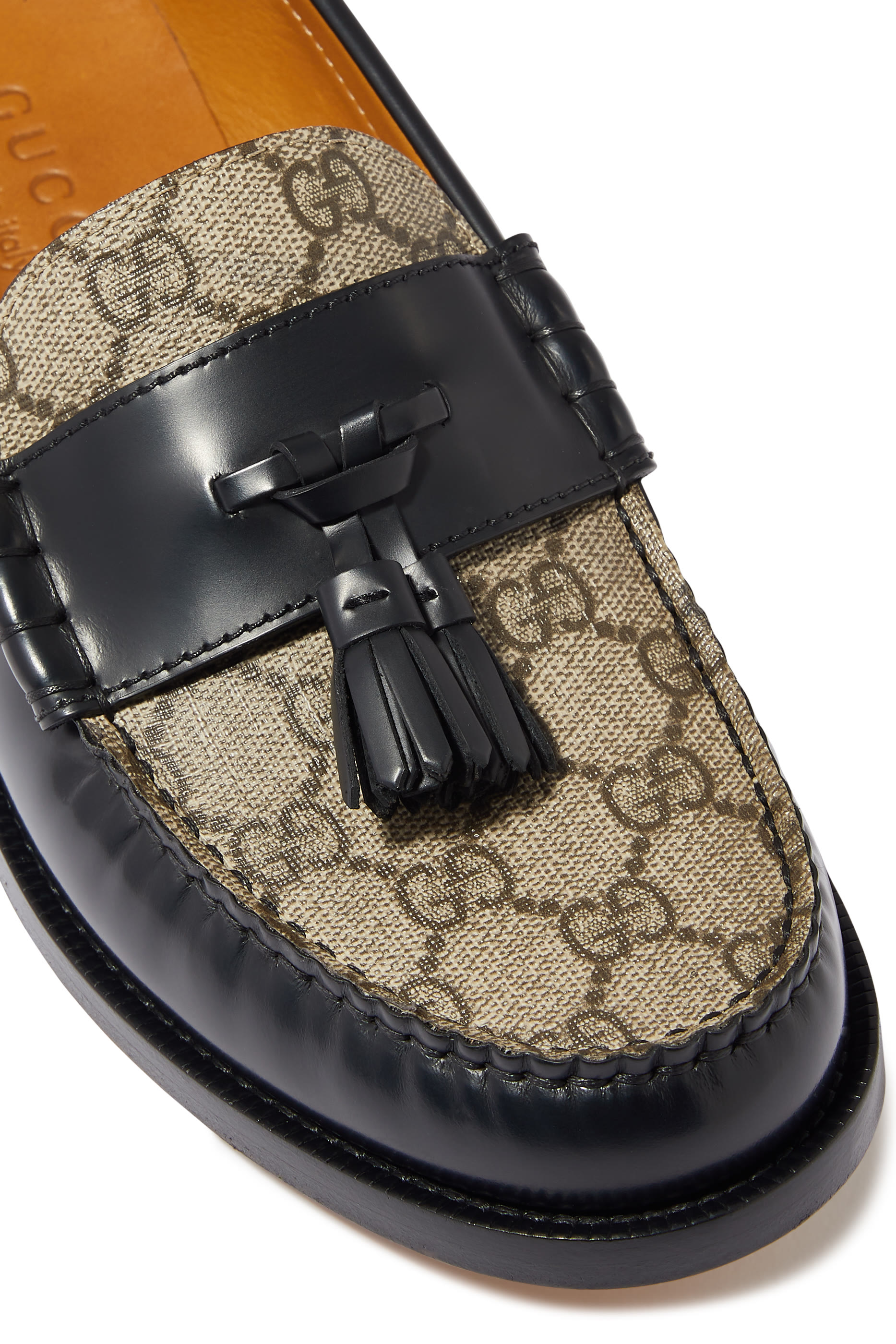 حذاء سهل الارتداء جلد مزين بنقشة حرفي GG وشرابات