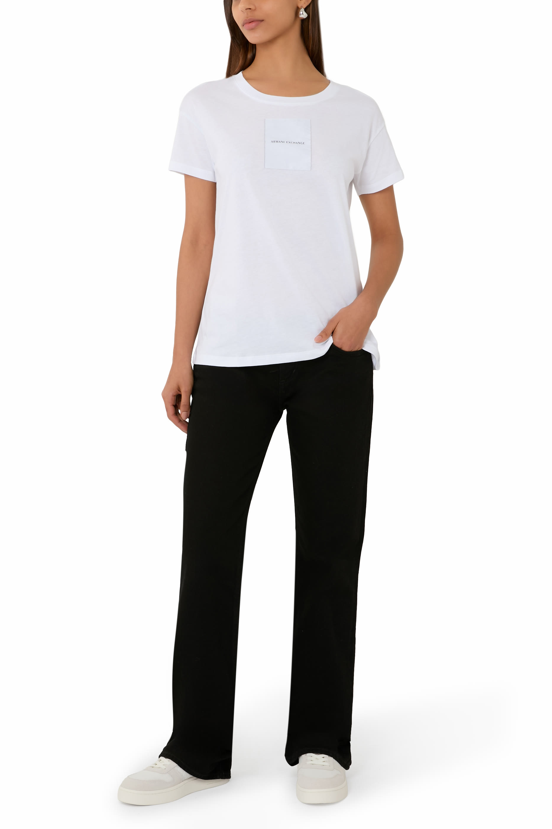 تيشيرت بقصة مريحة وطبعة شعار الماركة