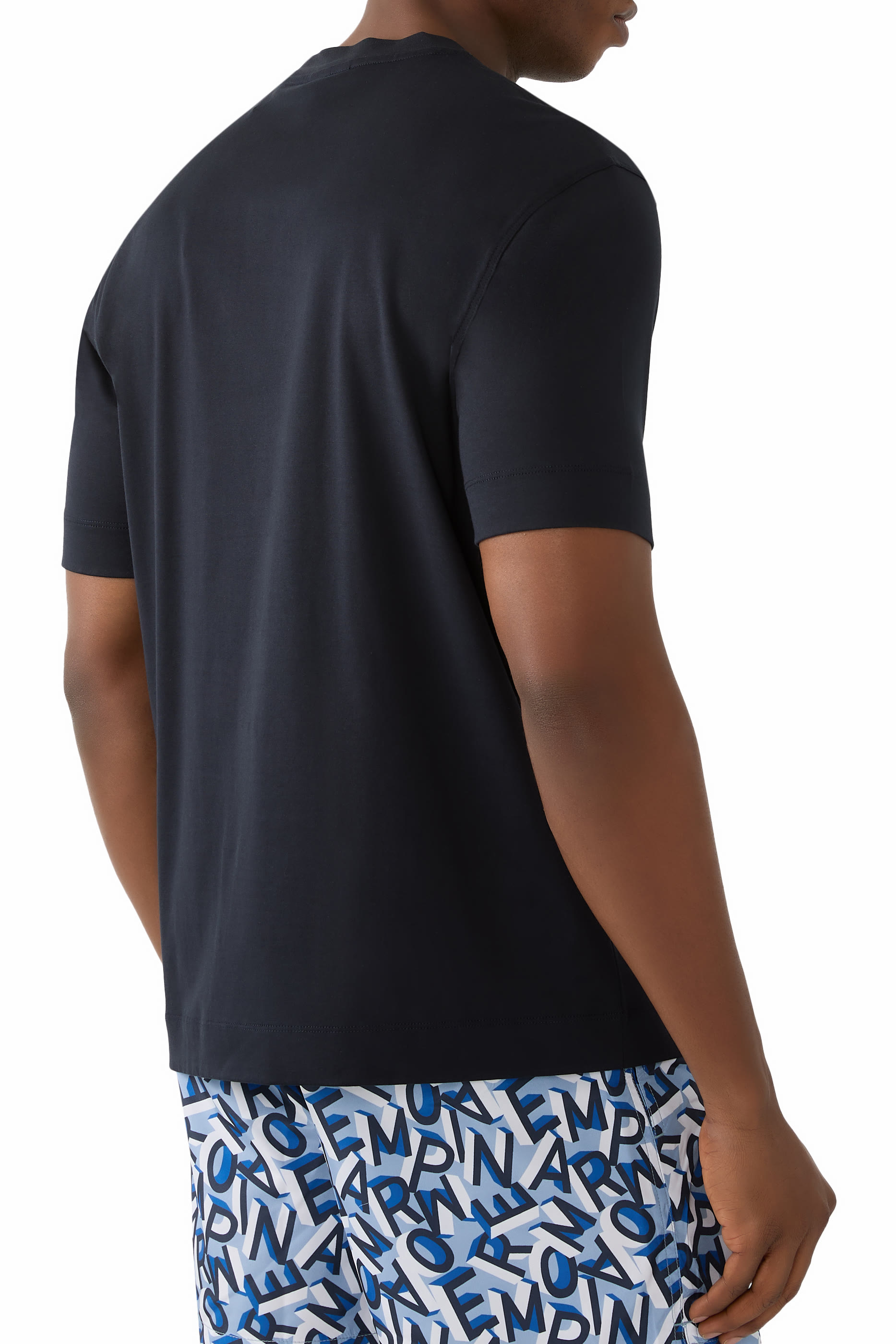 تيشيرت بشعار الماركة قطن