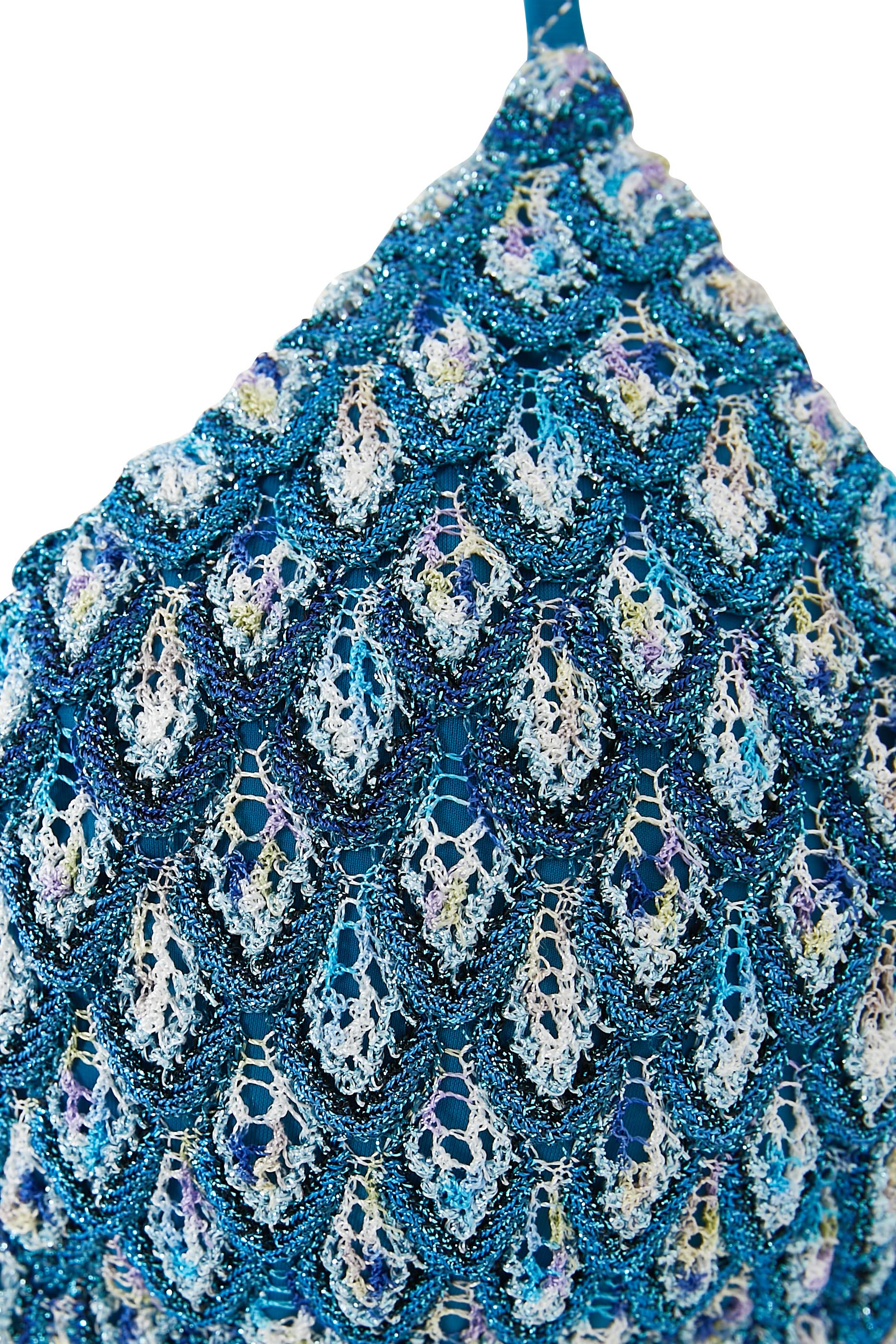 طقم بيكيني بتفاصيل دانتيل