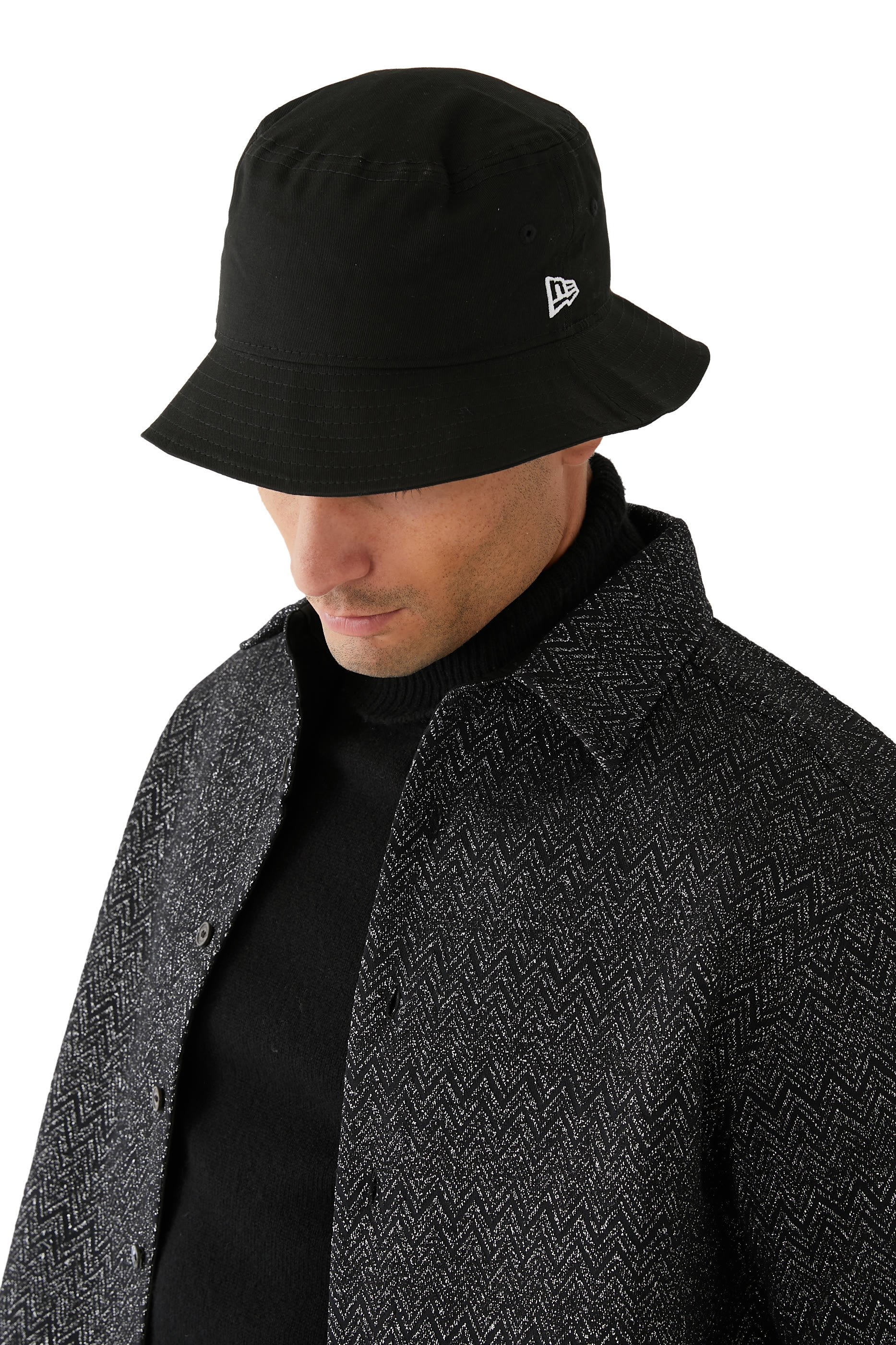 قبعة باكيت ايسنشل