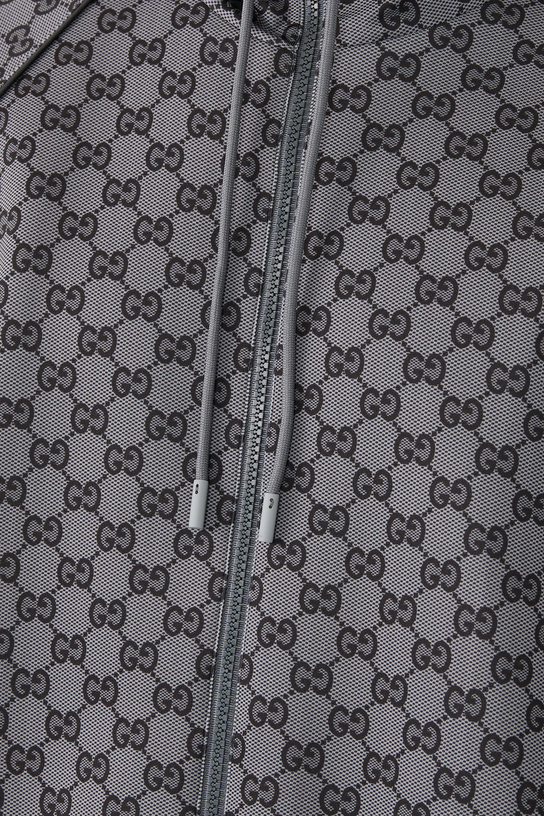 جاكيت نيوبرين بشعار حرفي الماركة وسحاب