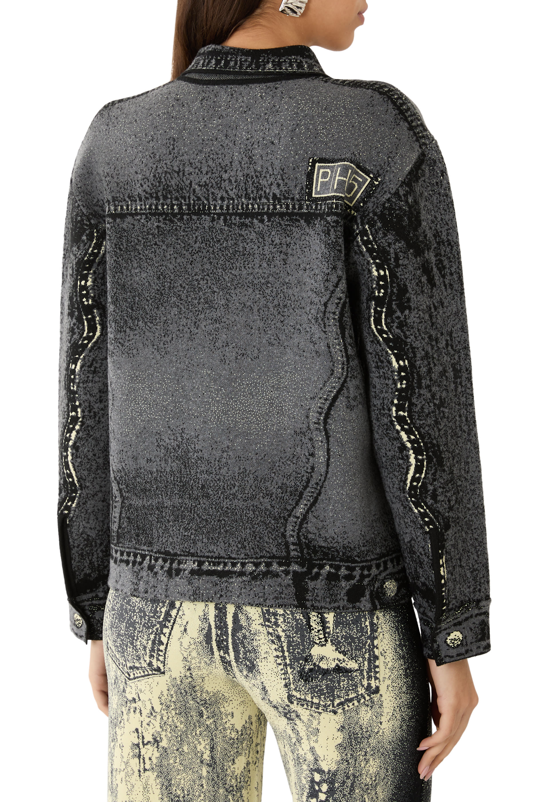 جاكيت شيتال قصير بطبعات دنيم