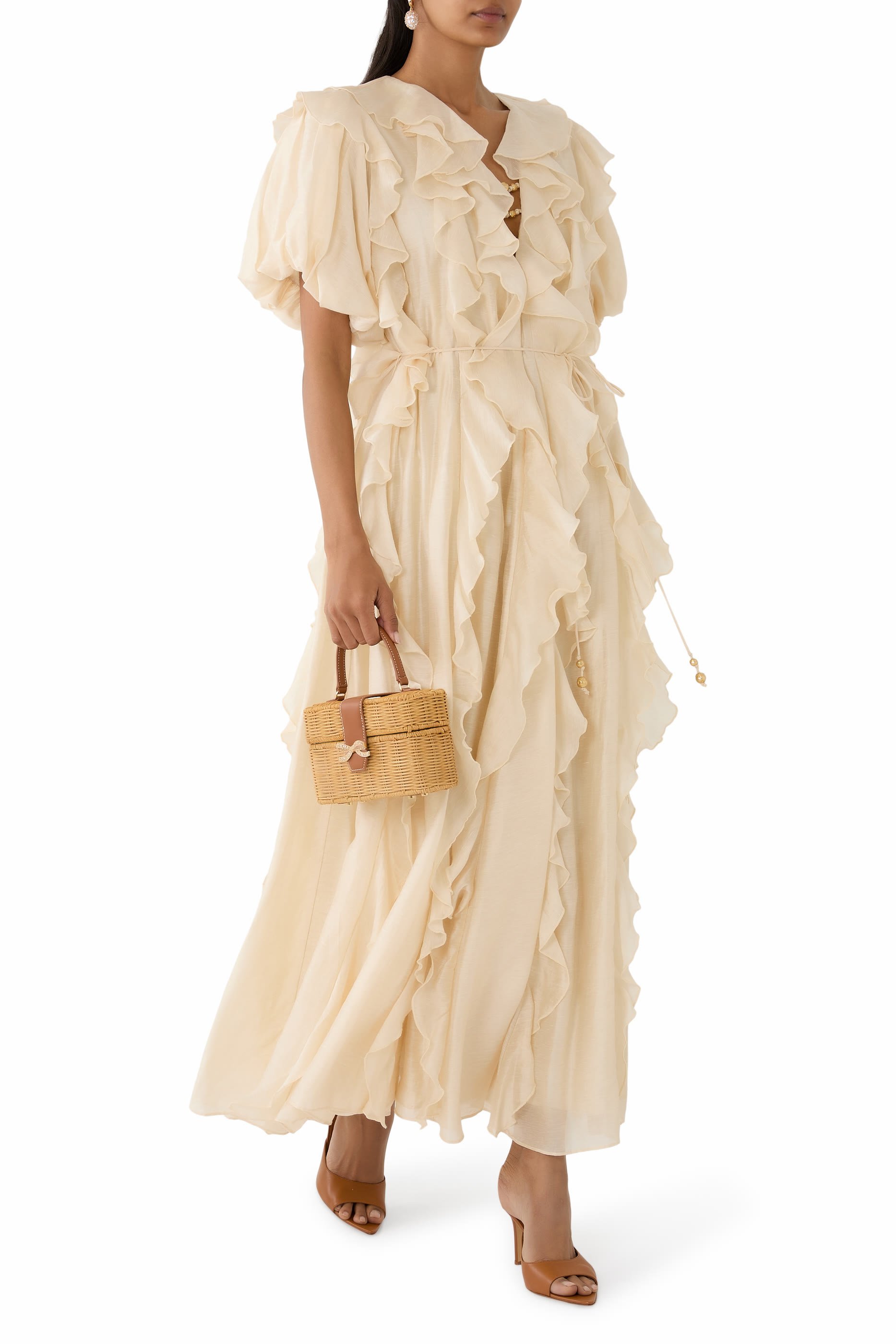 فستان فوياجار بقصة طويلة