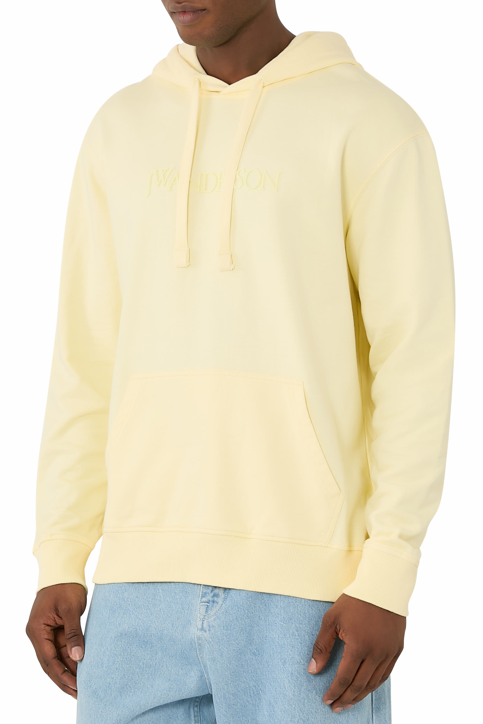 هودي مطرز بشعار الماركة