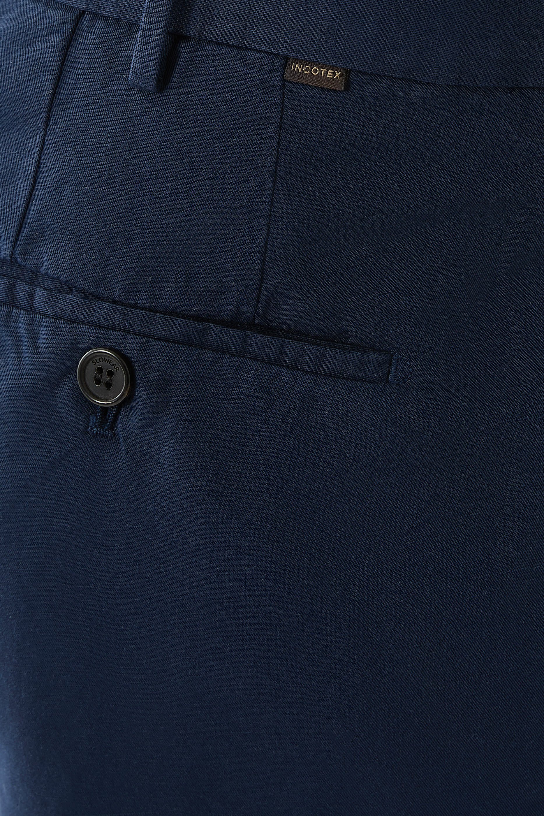 بنطال بطيات