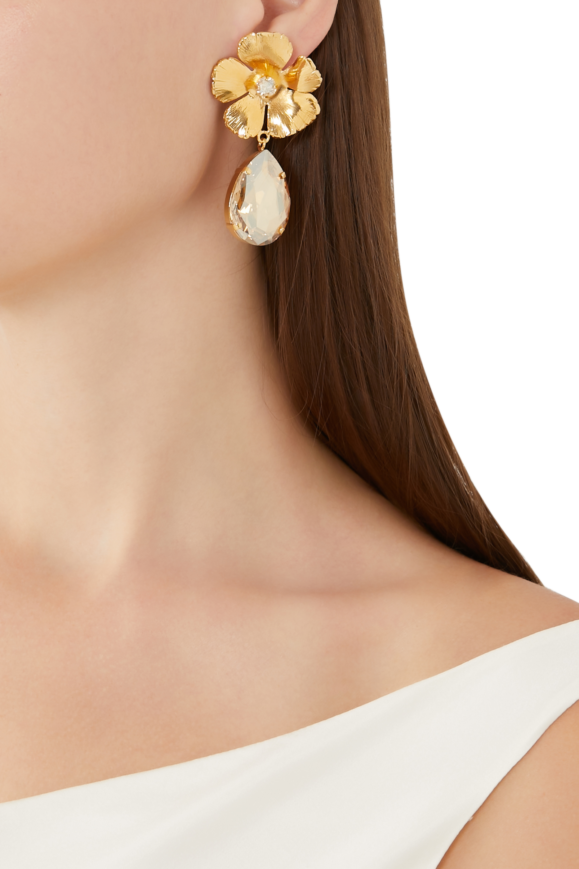 أقراط متدلية بيرفكت بتصميم شقائق النعمان