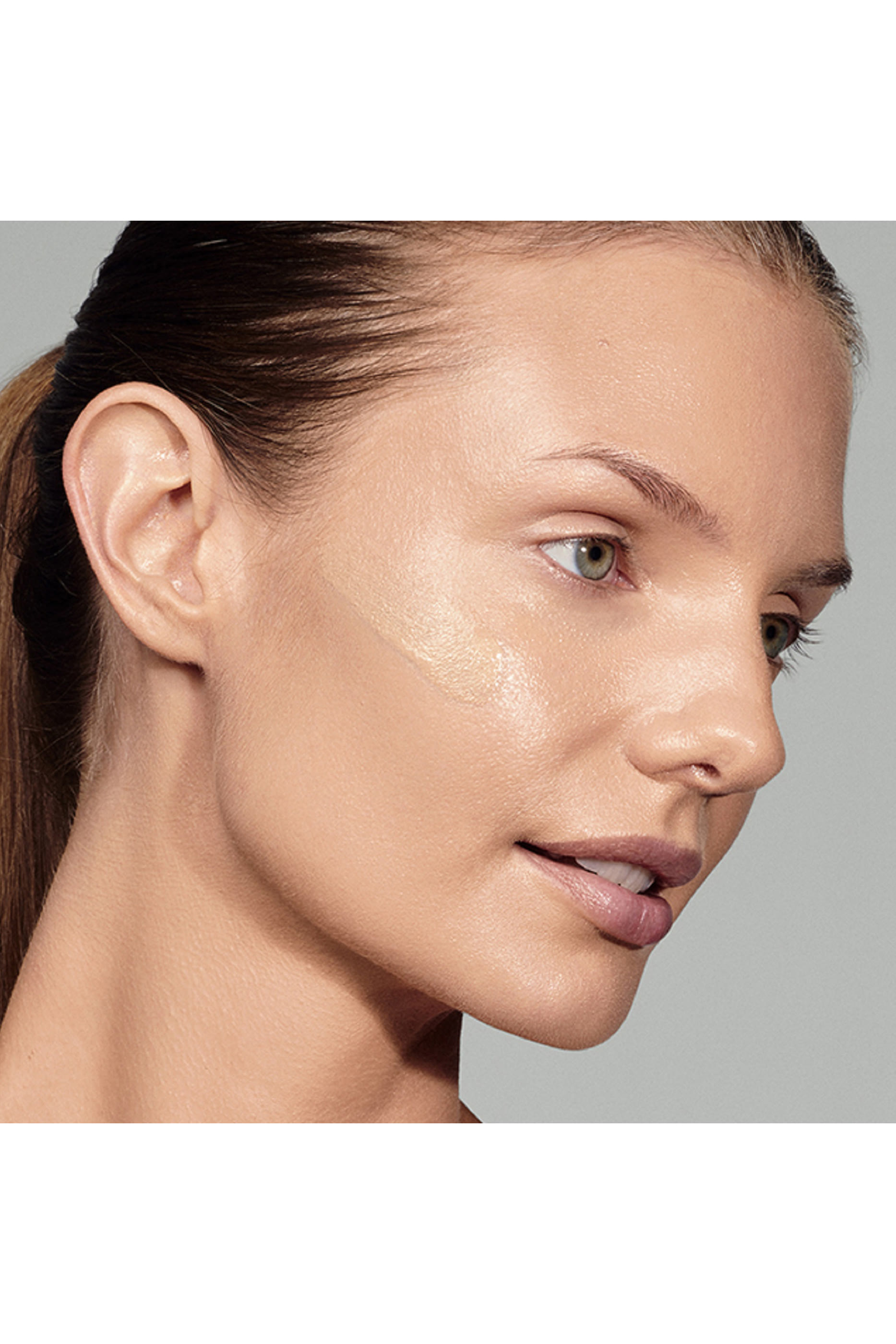 مستحضر فيوتشرست هيدرا ريسكيو المرطب مع عامل الحماية SPF 45