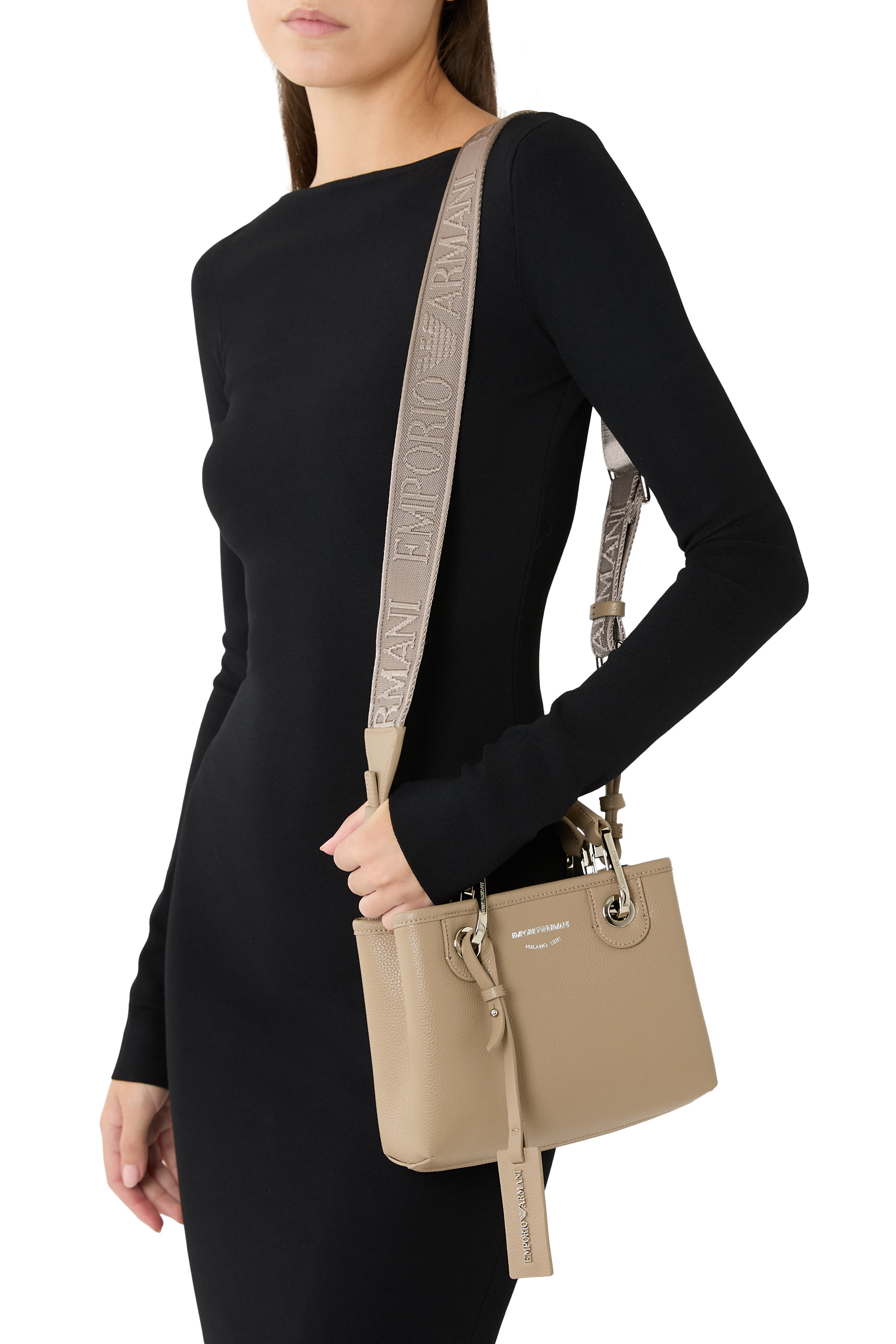 حقيبة يد صغيرة بنقشة شعار الماركة