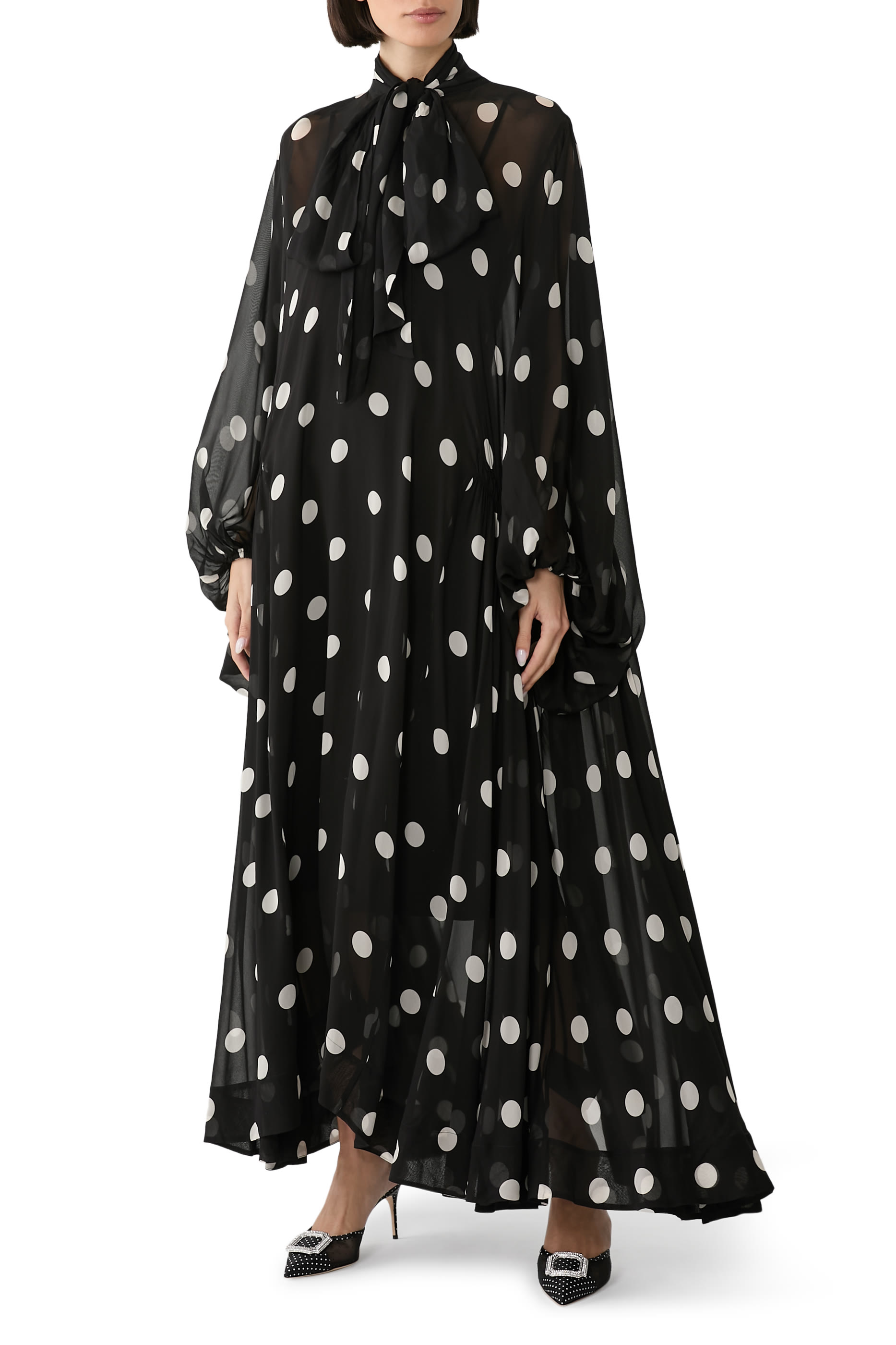 فستان كراش برباط على العنق وقصة واسعة