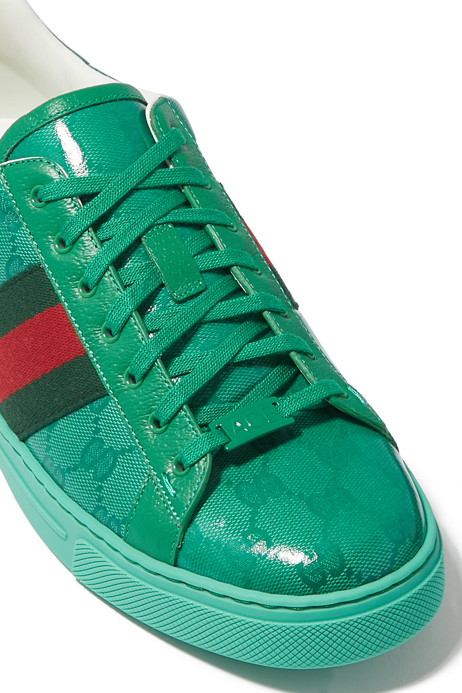 سنيكرز ايس مزين بكريستال ونقشة حرفي شعار الماركة قماش قنب