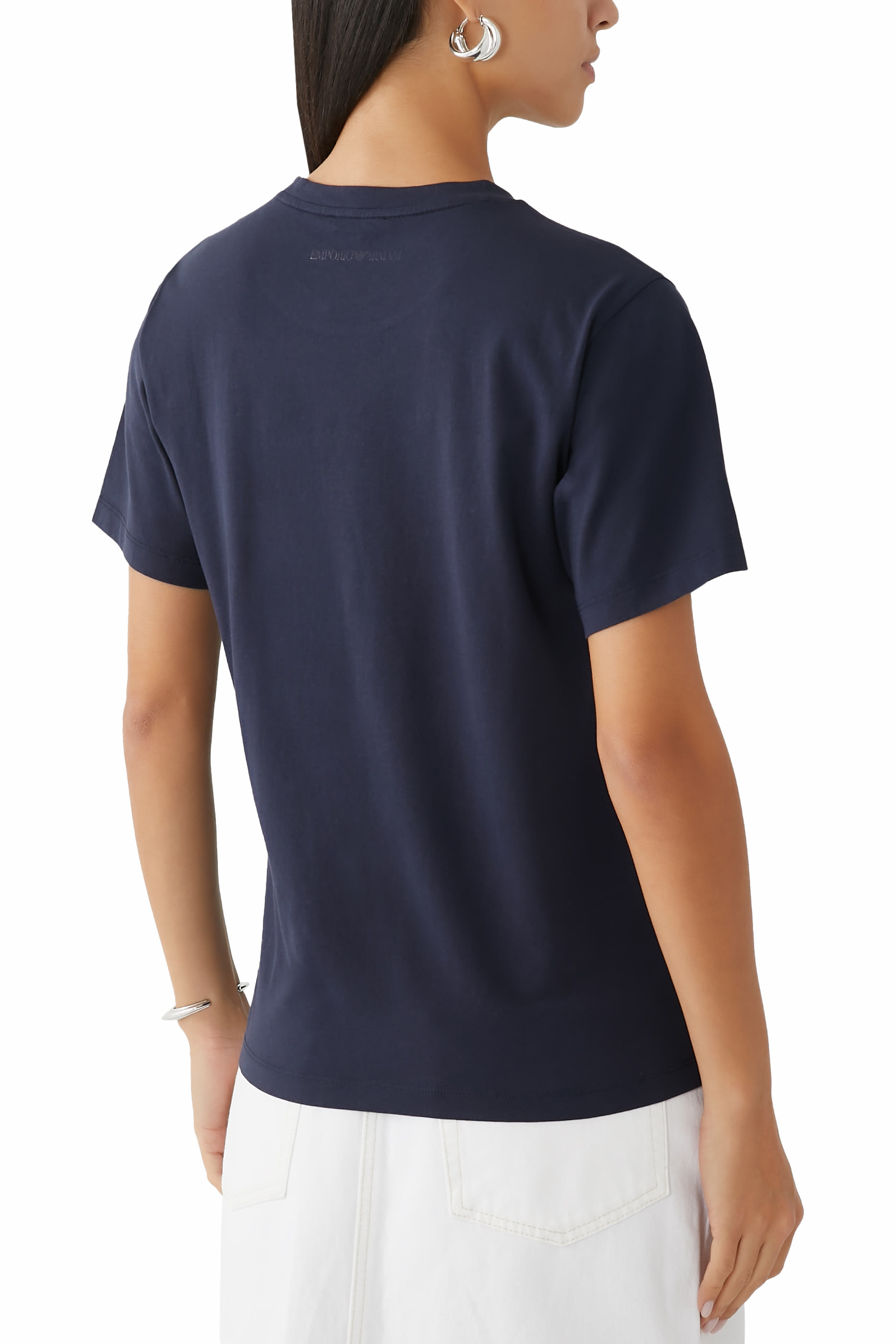 تيشيرت مطرز بشعار الماركة