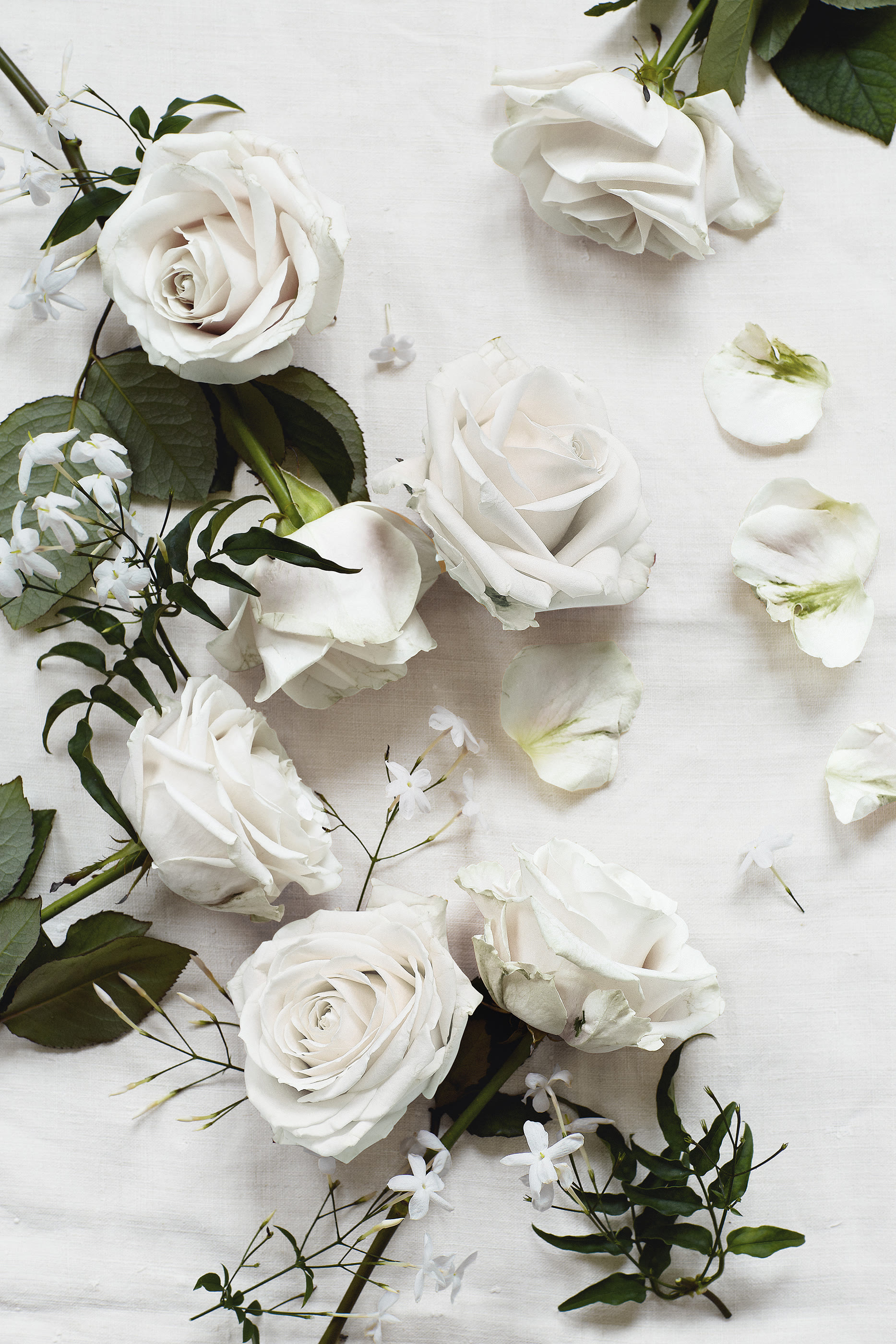 مجموعة هدايا فلاورز لليدين والأظافر