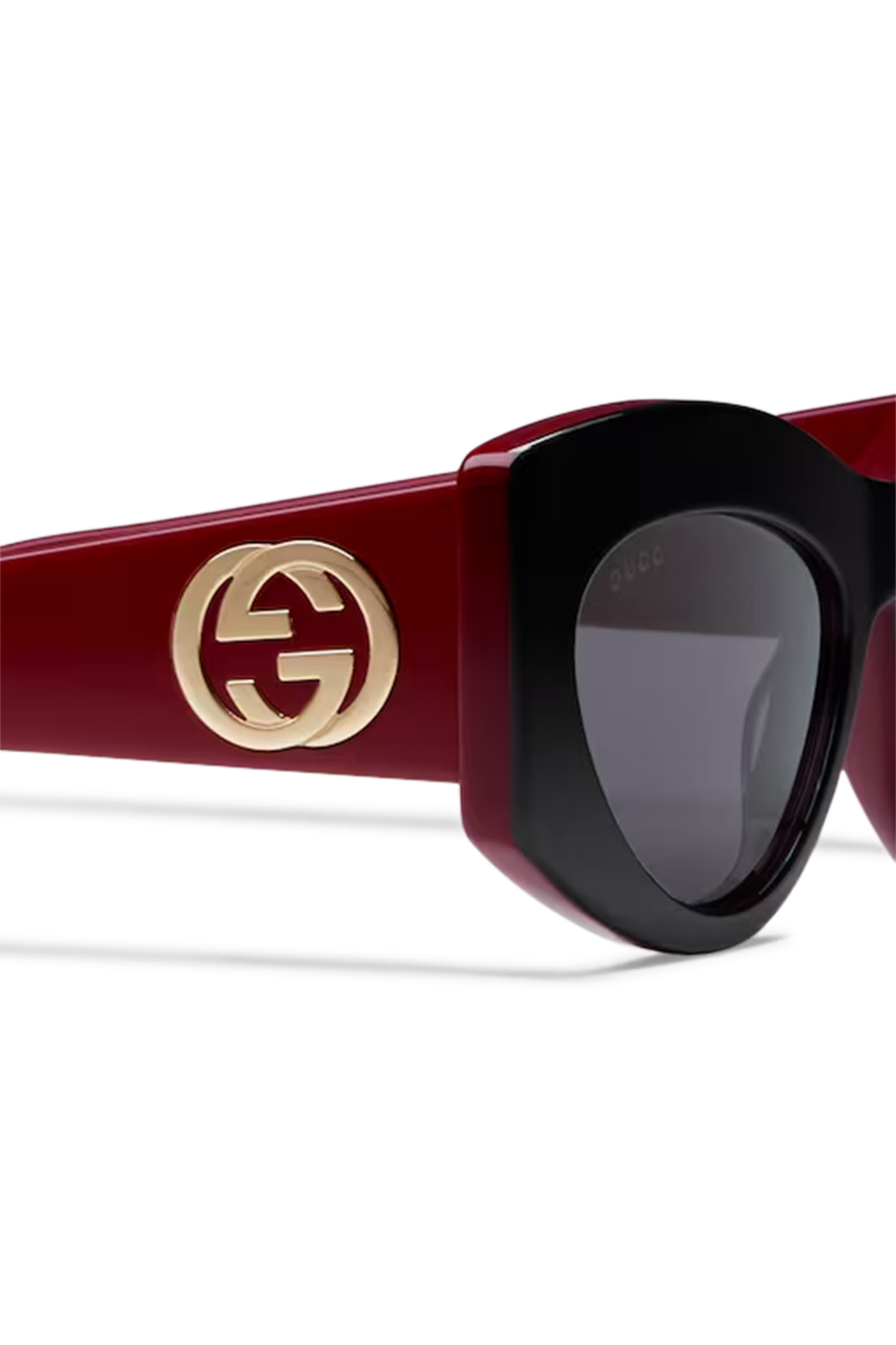 نظارة شمسية بإطار عين القطة