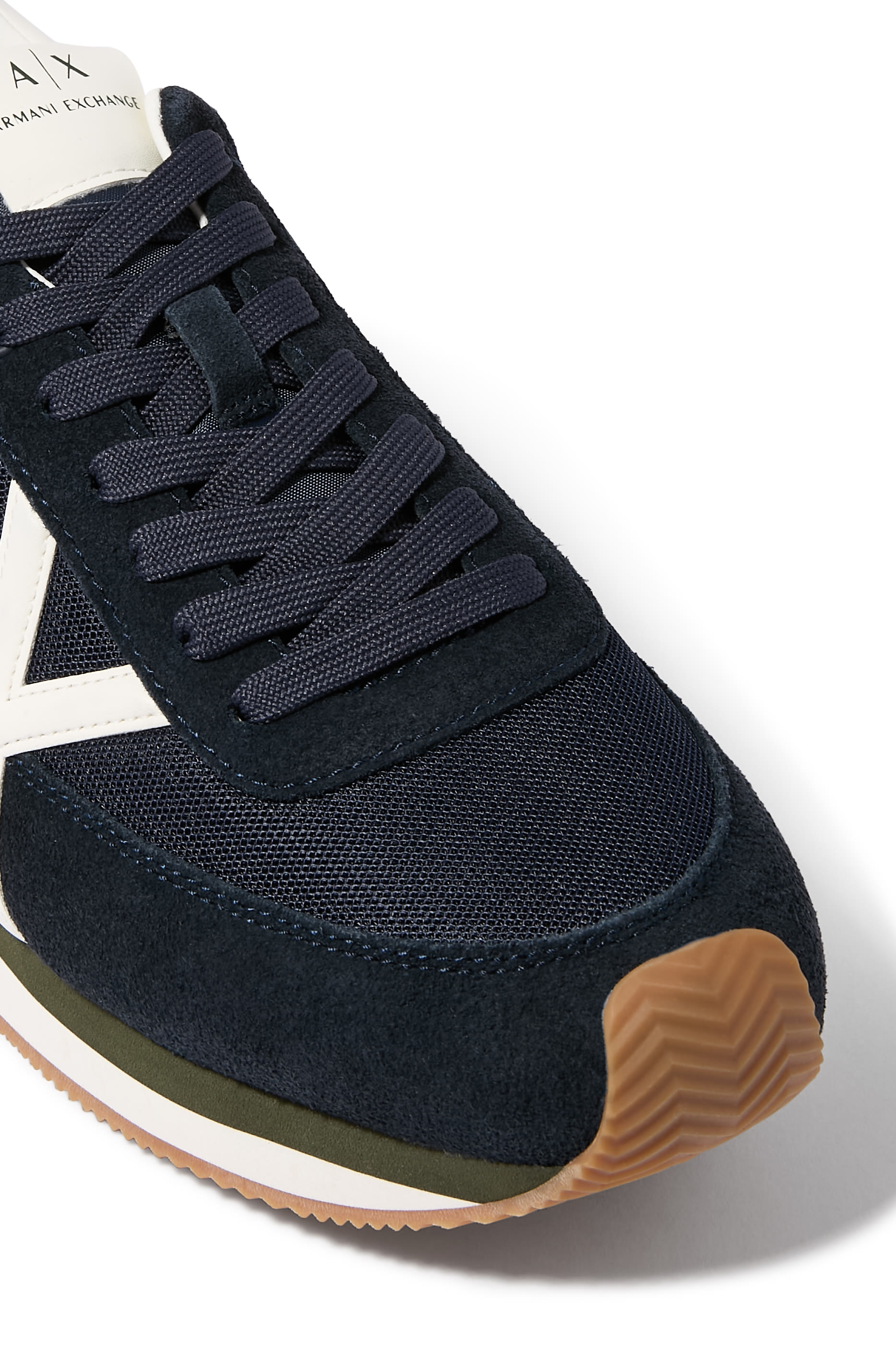 سنيكرز رويال بكاحل منخفض وشعار الماركة