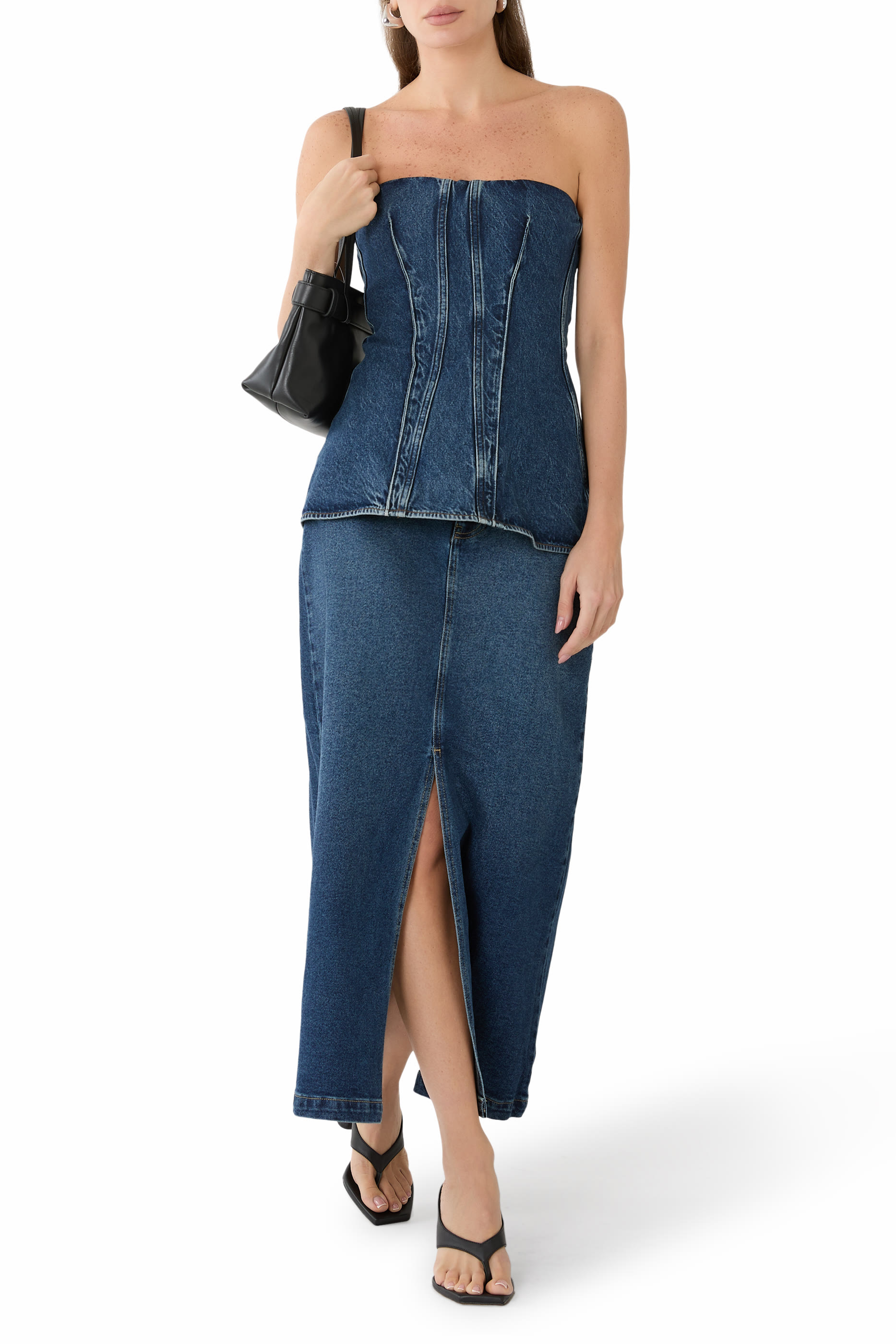 كورسيه لارا