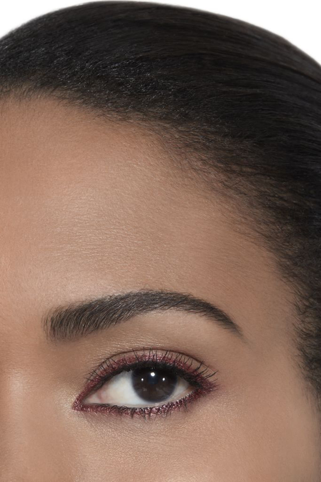 قلم ذو ثبات طويل لتحديد محيط العينين ورسمه STYLO YEUX WATERPROOF