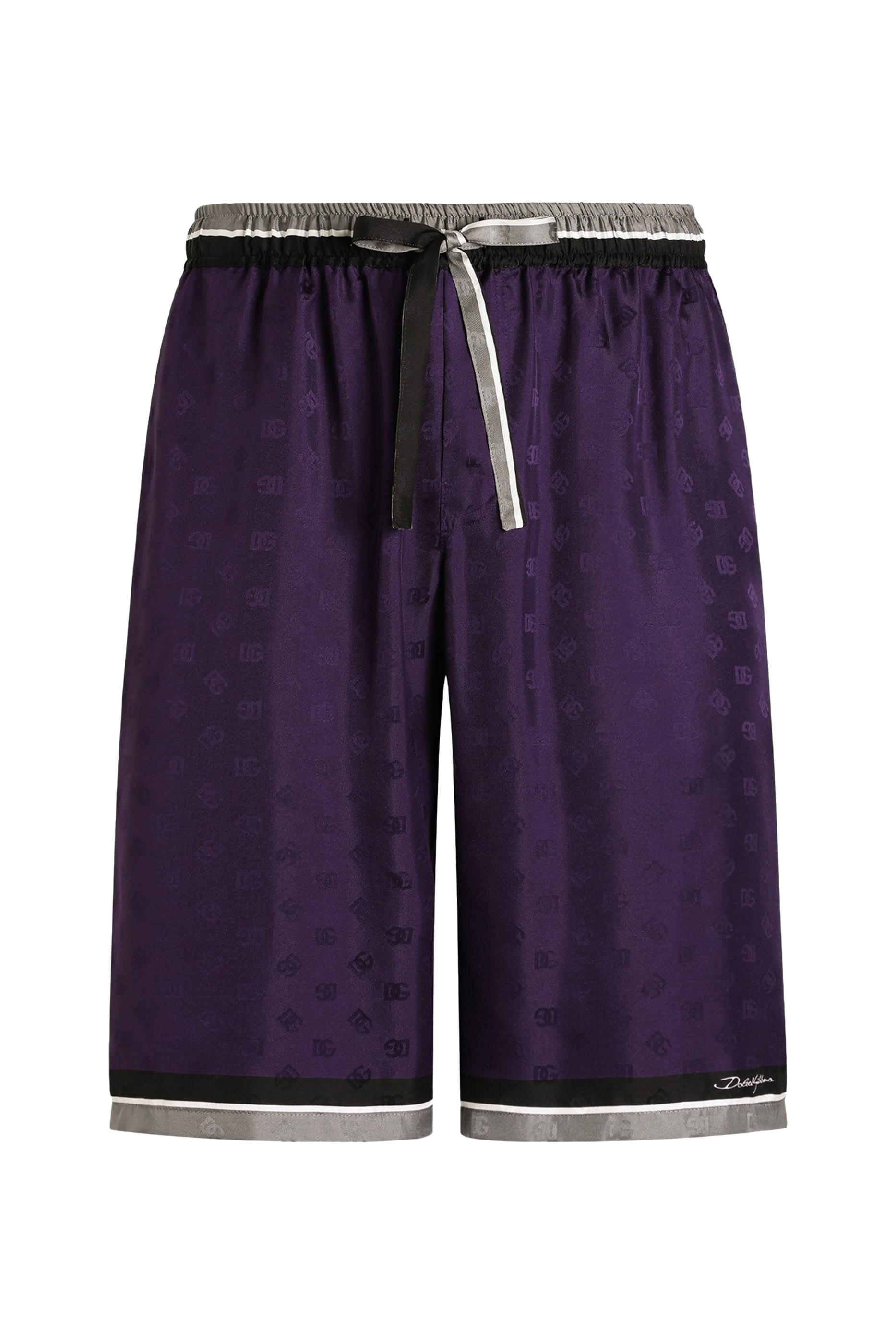 شورت بشعار الماركة وتصميم جامعي تويل