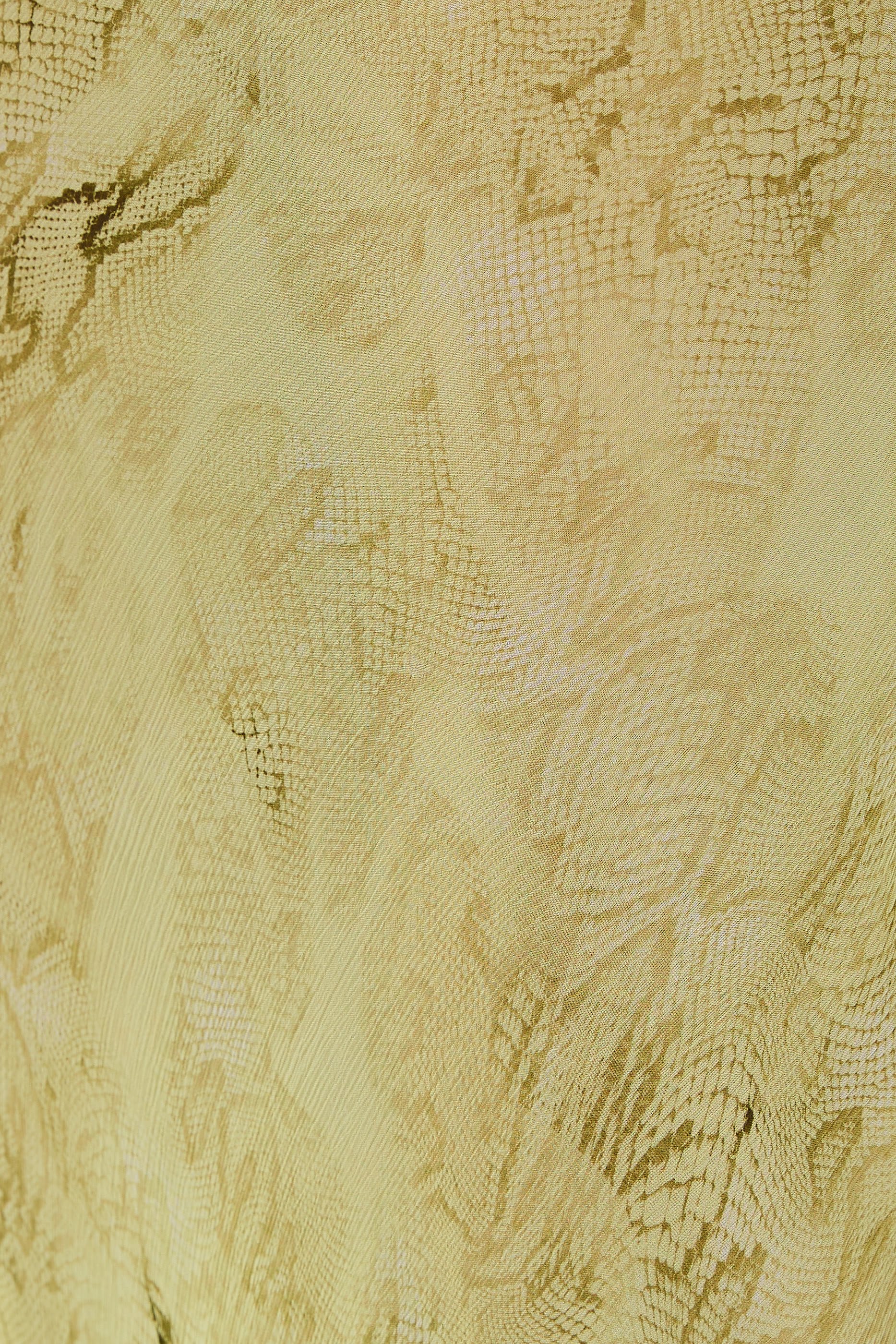 تنورة كوبرا