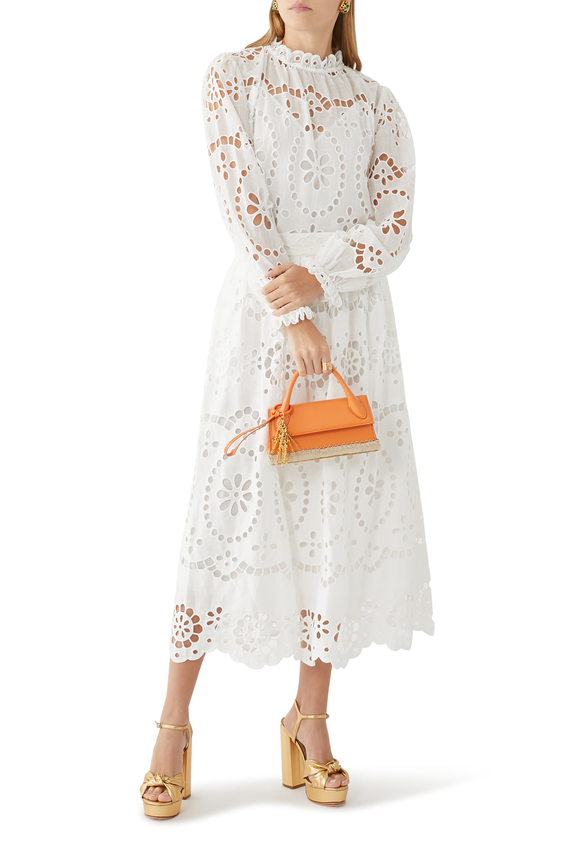 بلوزة ليكسي بتطريزات