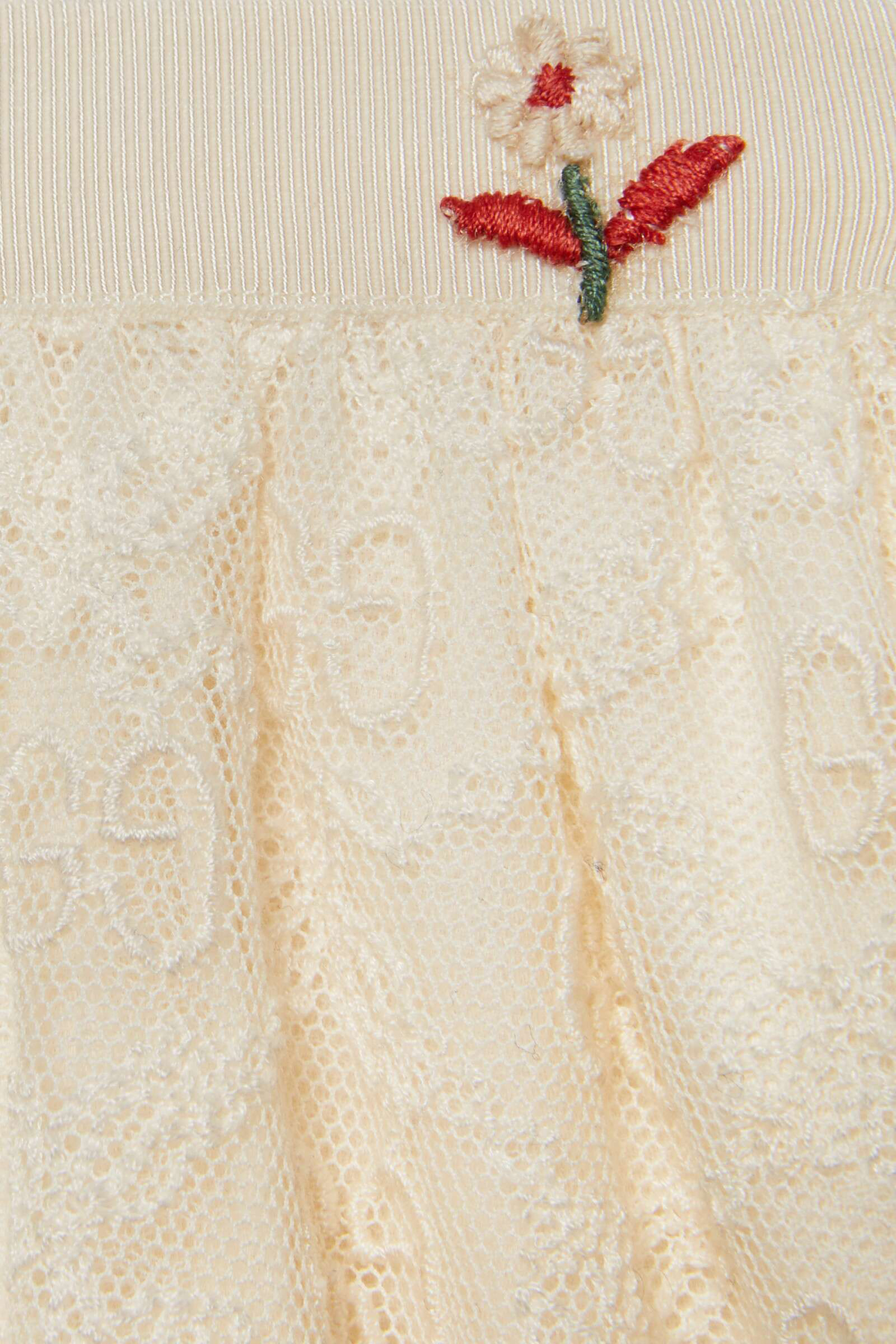 تنورة قطن بزهور بارزة بحرفي GG