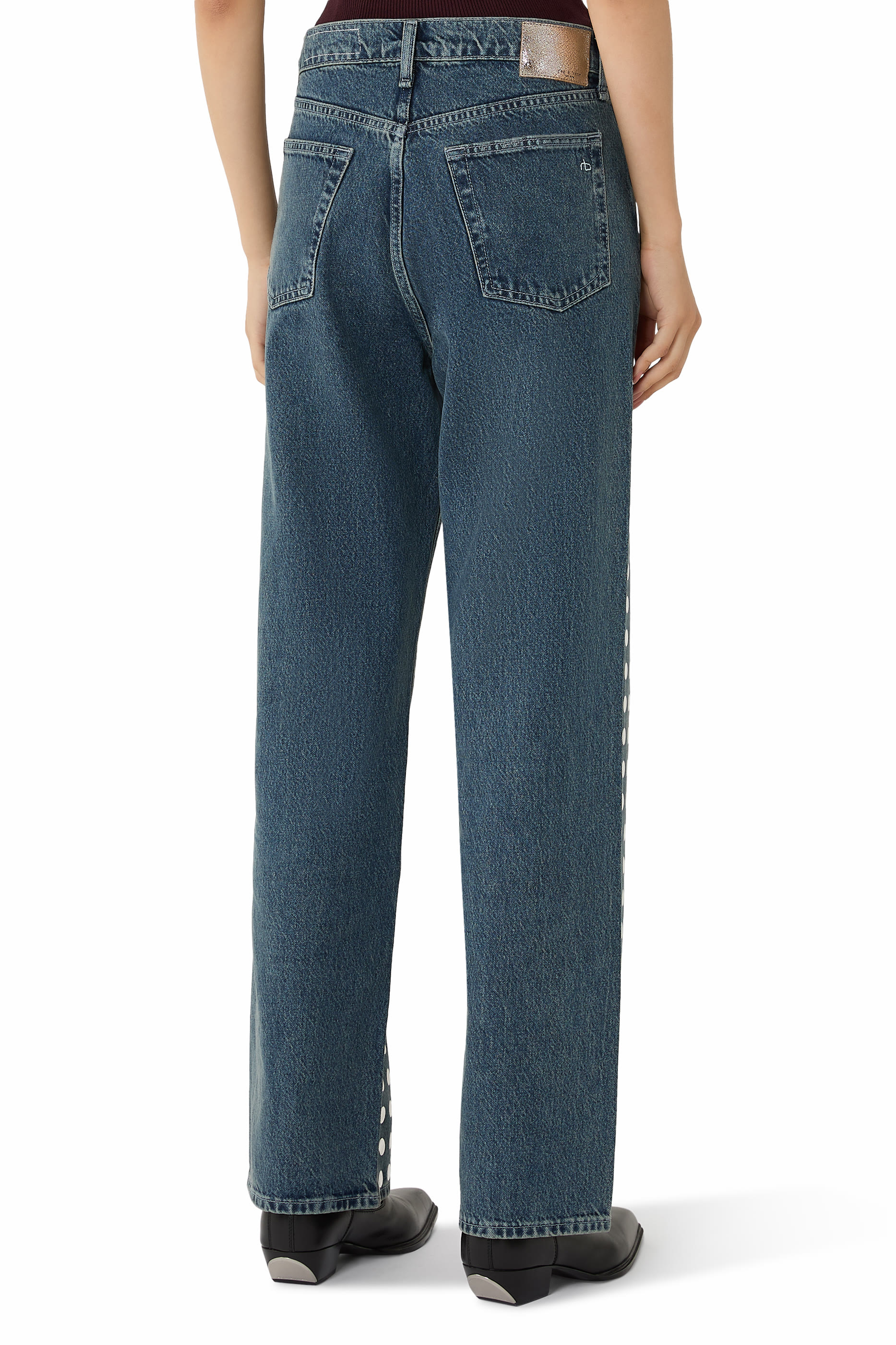 بنطال جينز شيا بقصة ساق مستقيمة مريحة