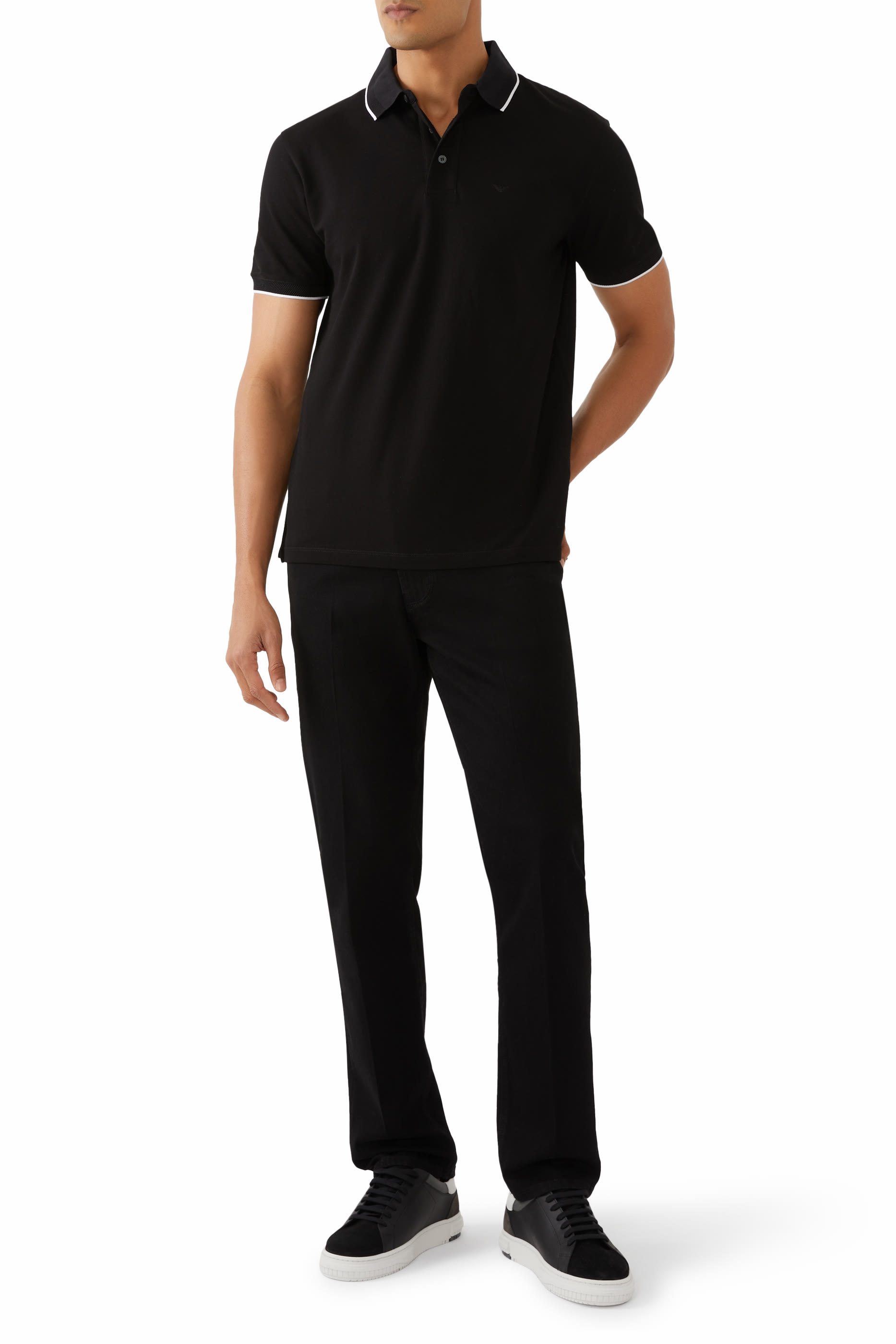 قميص بولو بشعار الماركة بحجم صغير