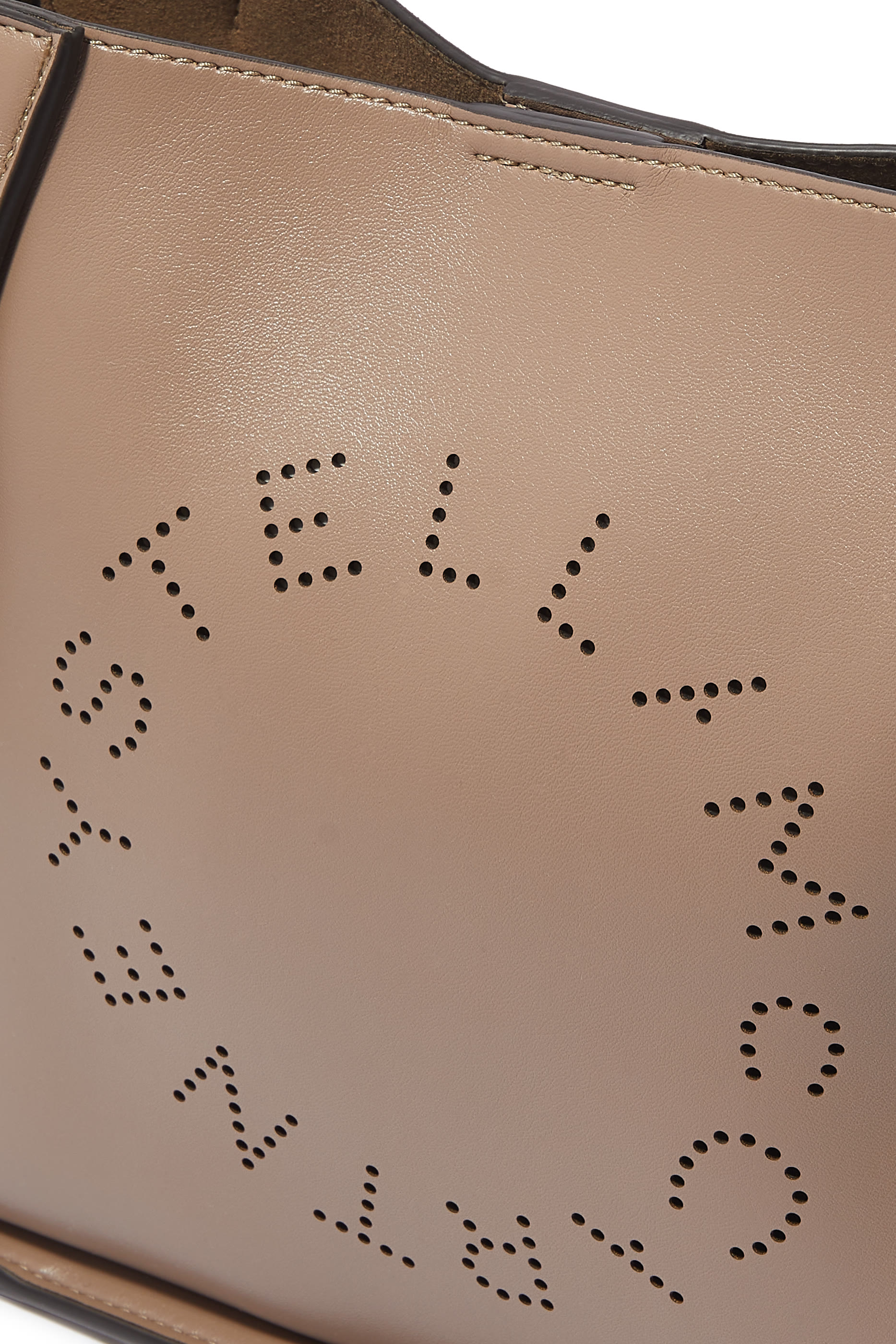 حقيبة كروس بودي صغيرة بشعار الماركة