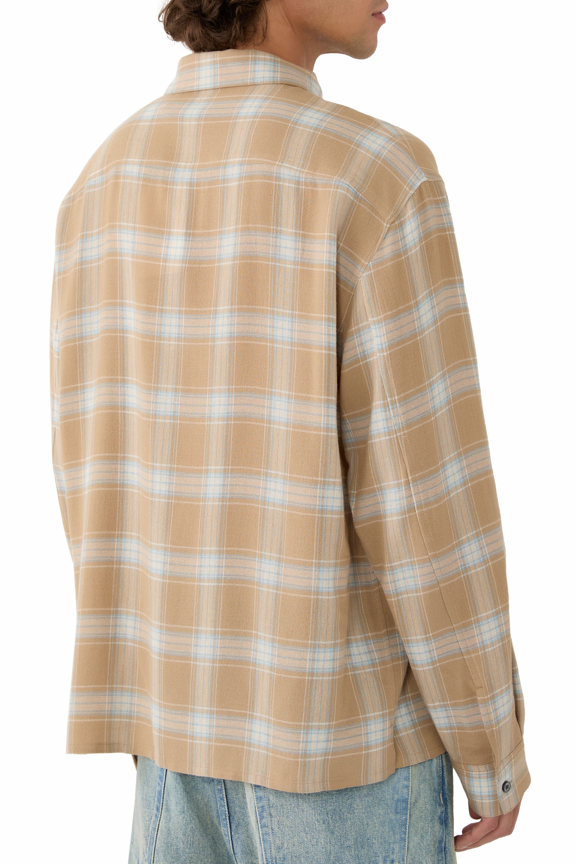 قميص بنقشة مربعات