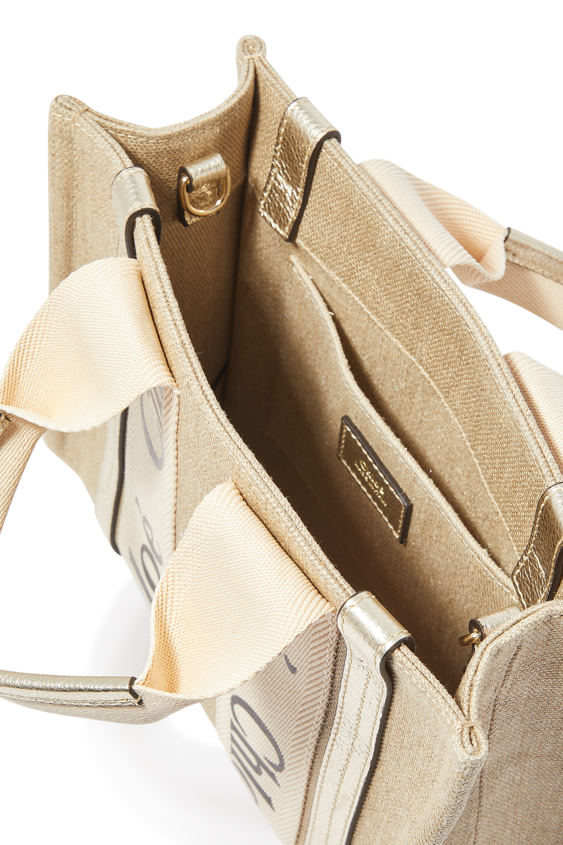 حقيبة يد صغيرة