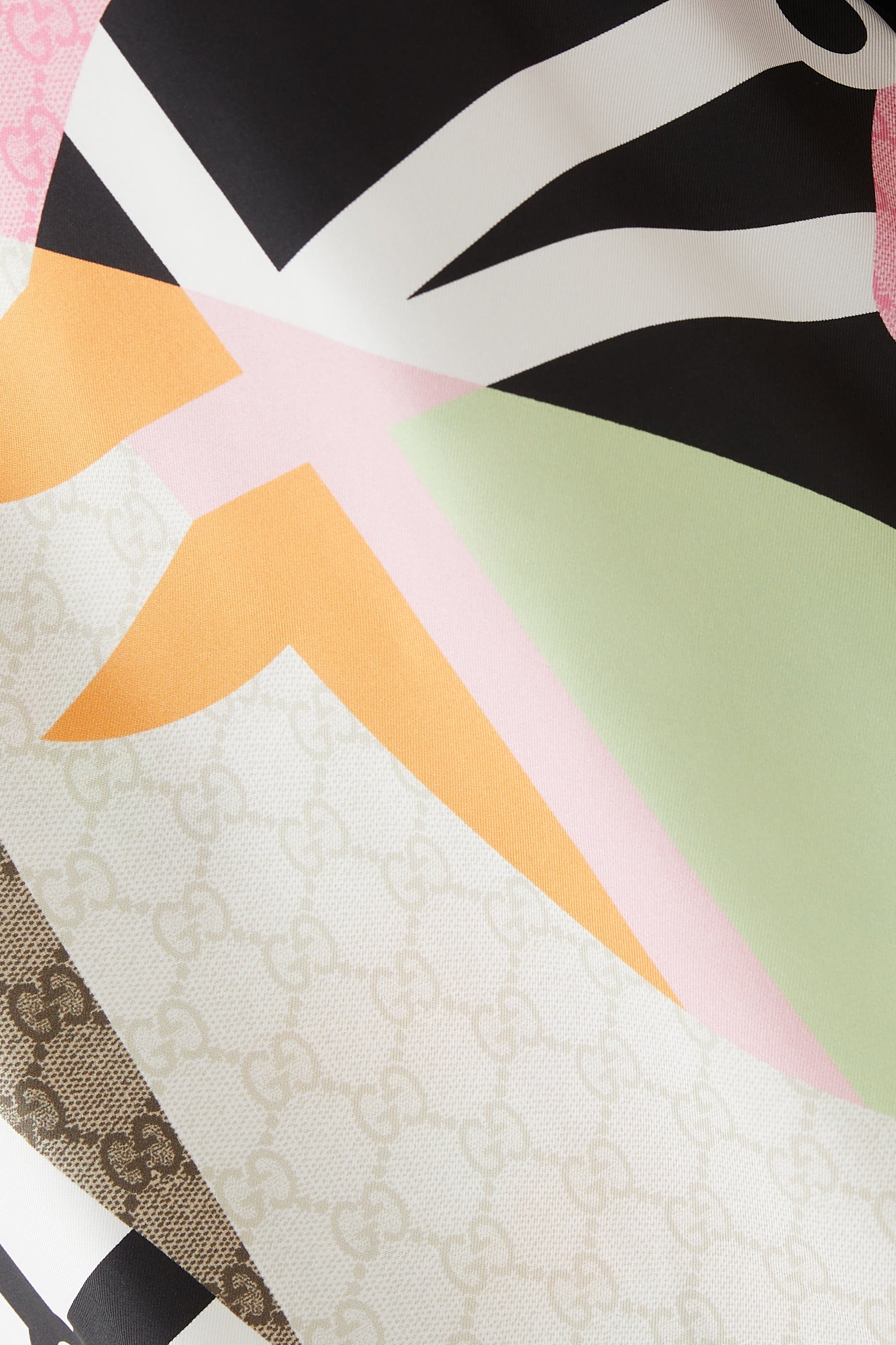 بلوزة بنقشة حصان تويل